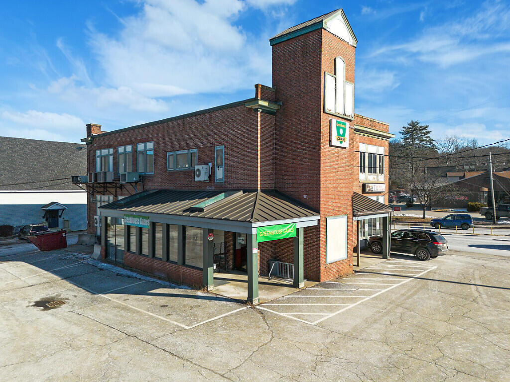 2 Bangor Street Property Photo 2