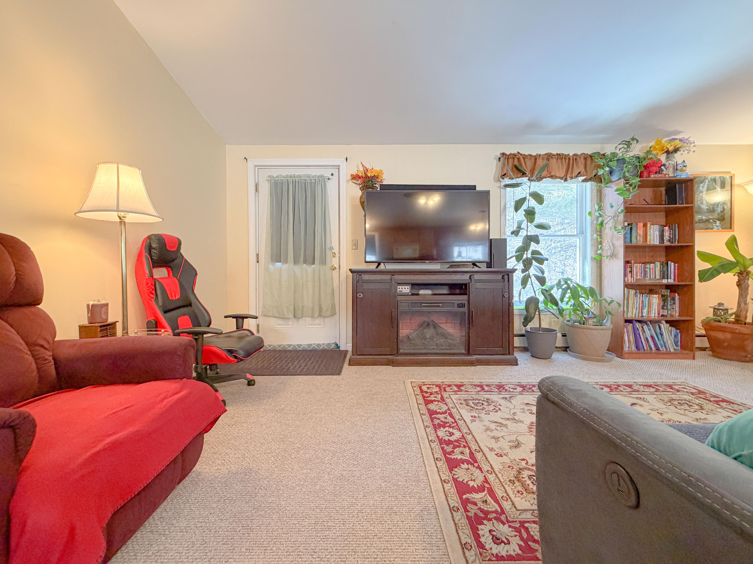 21 Hillside Avenue Property Photo 19
