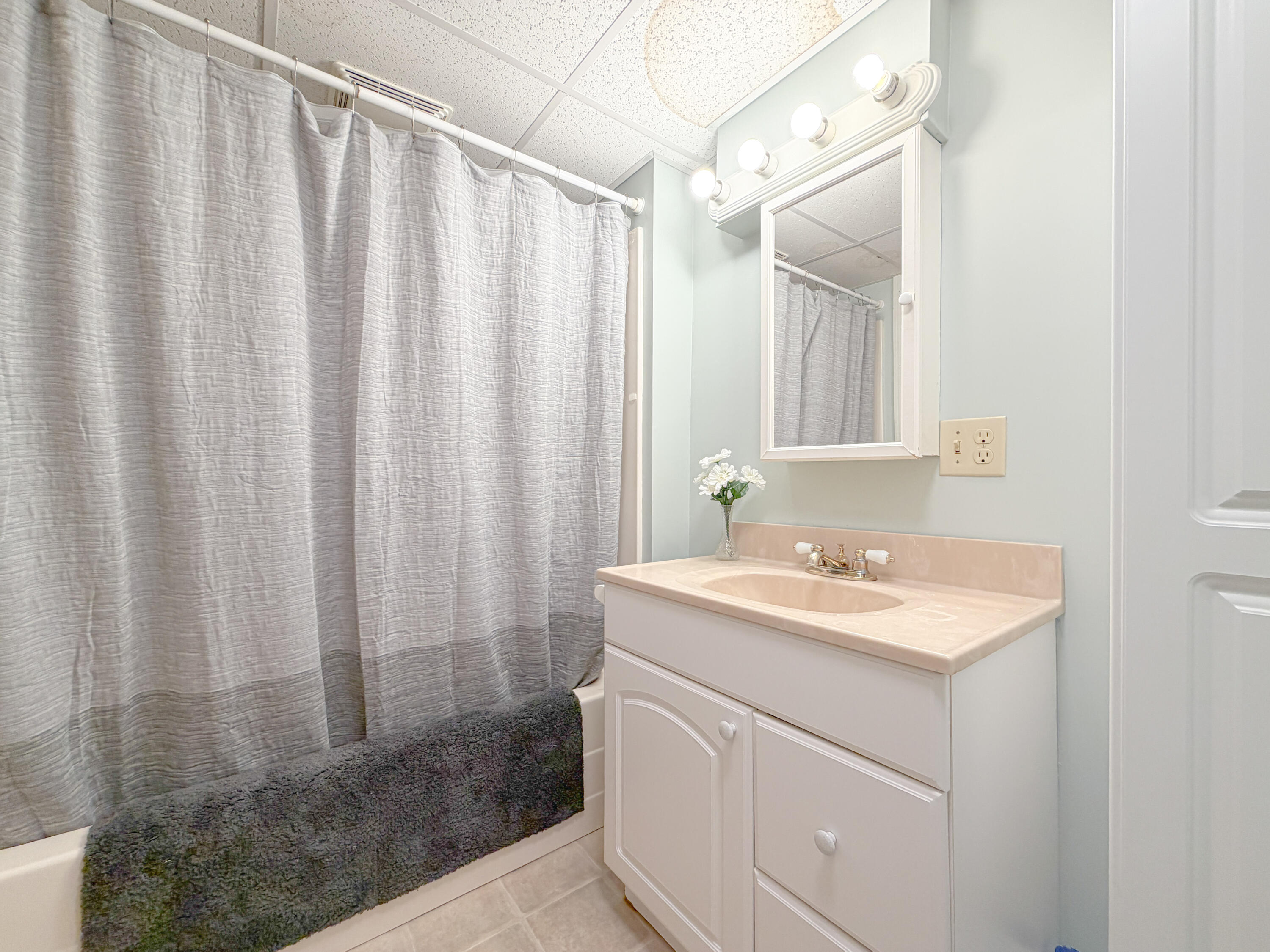 21 Hillside Avenue Property Photo 87