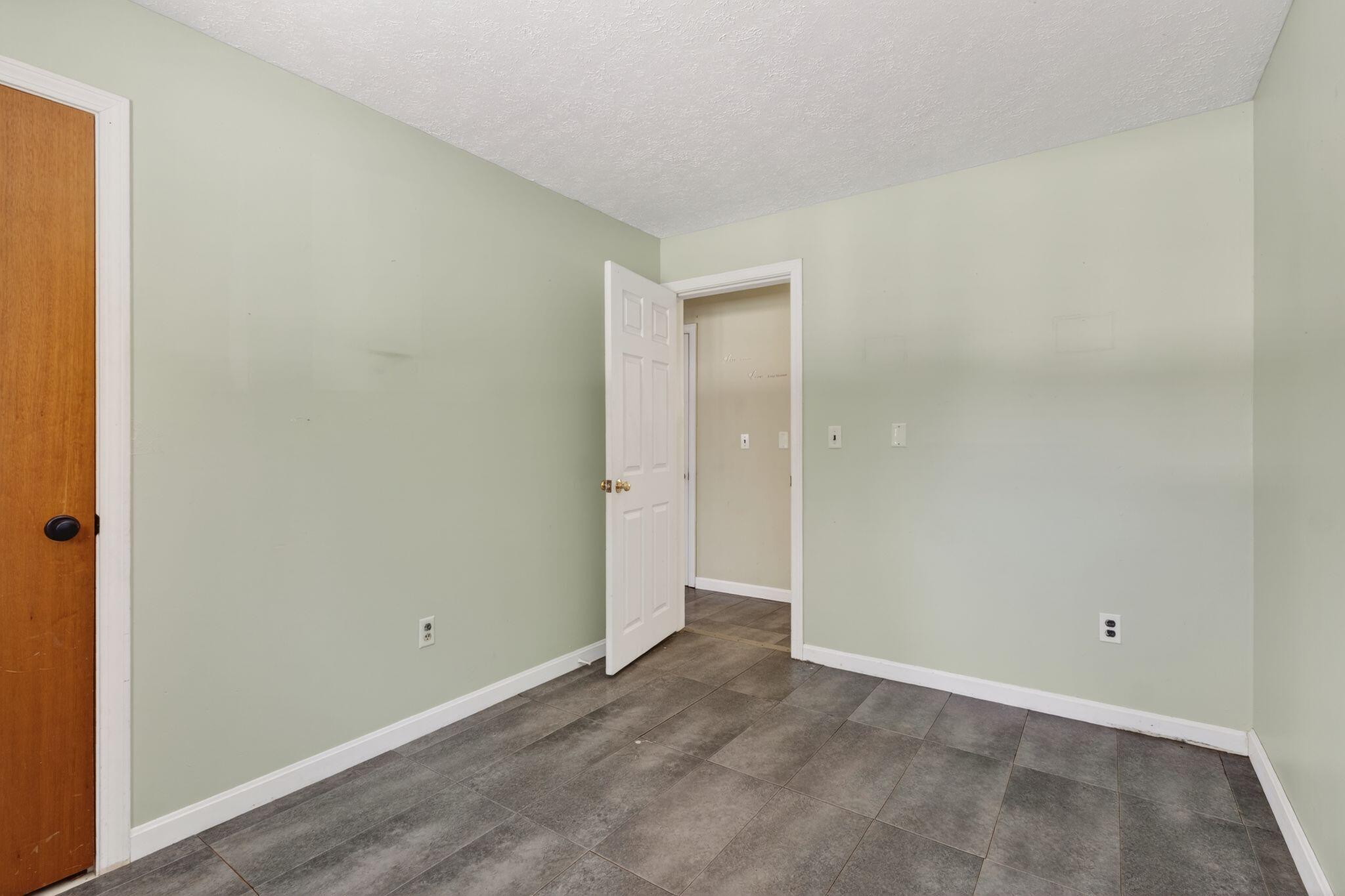28 Hanna Drive Property Photo 18