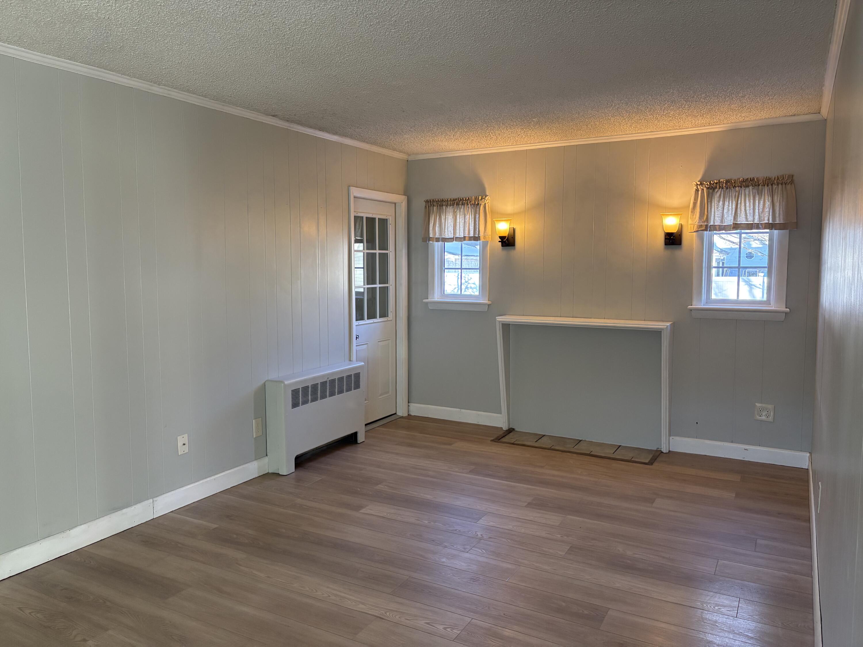 8 St John Street Property Photo 4