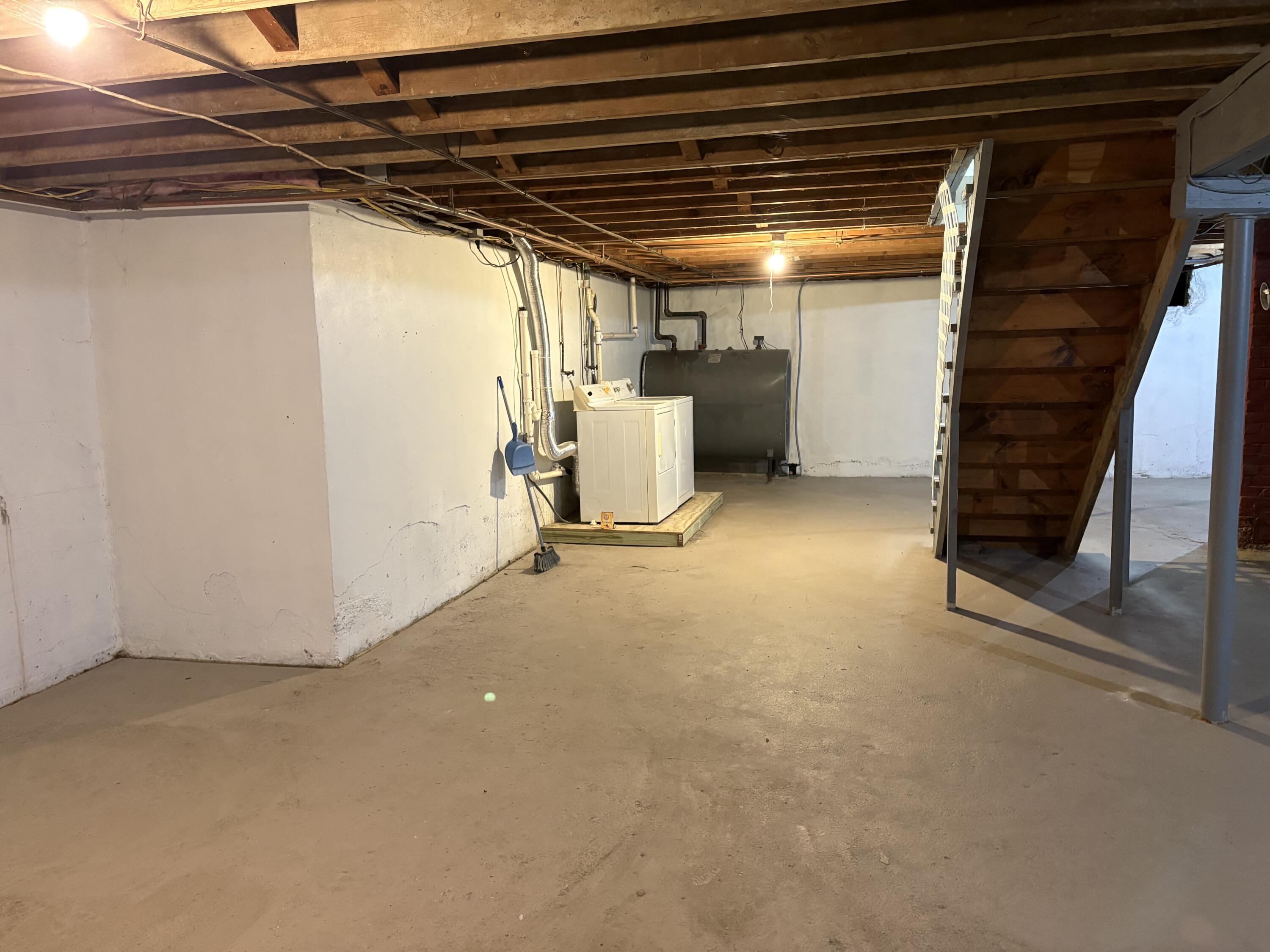 8 St John Street Property Photo 13