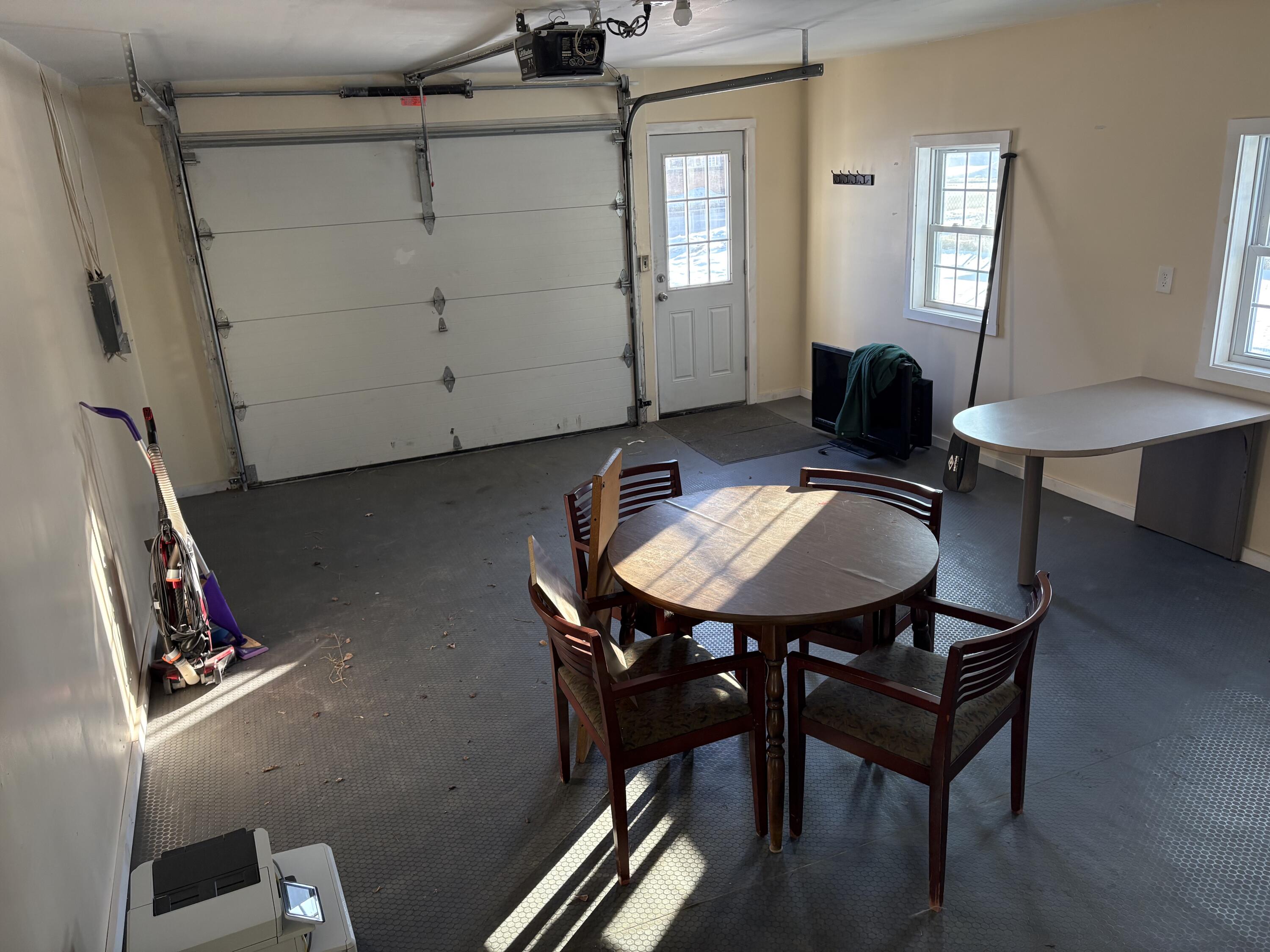 8 St John Street Property Photo 18