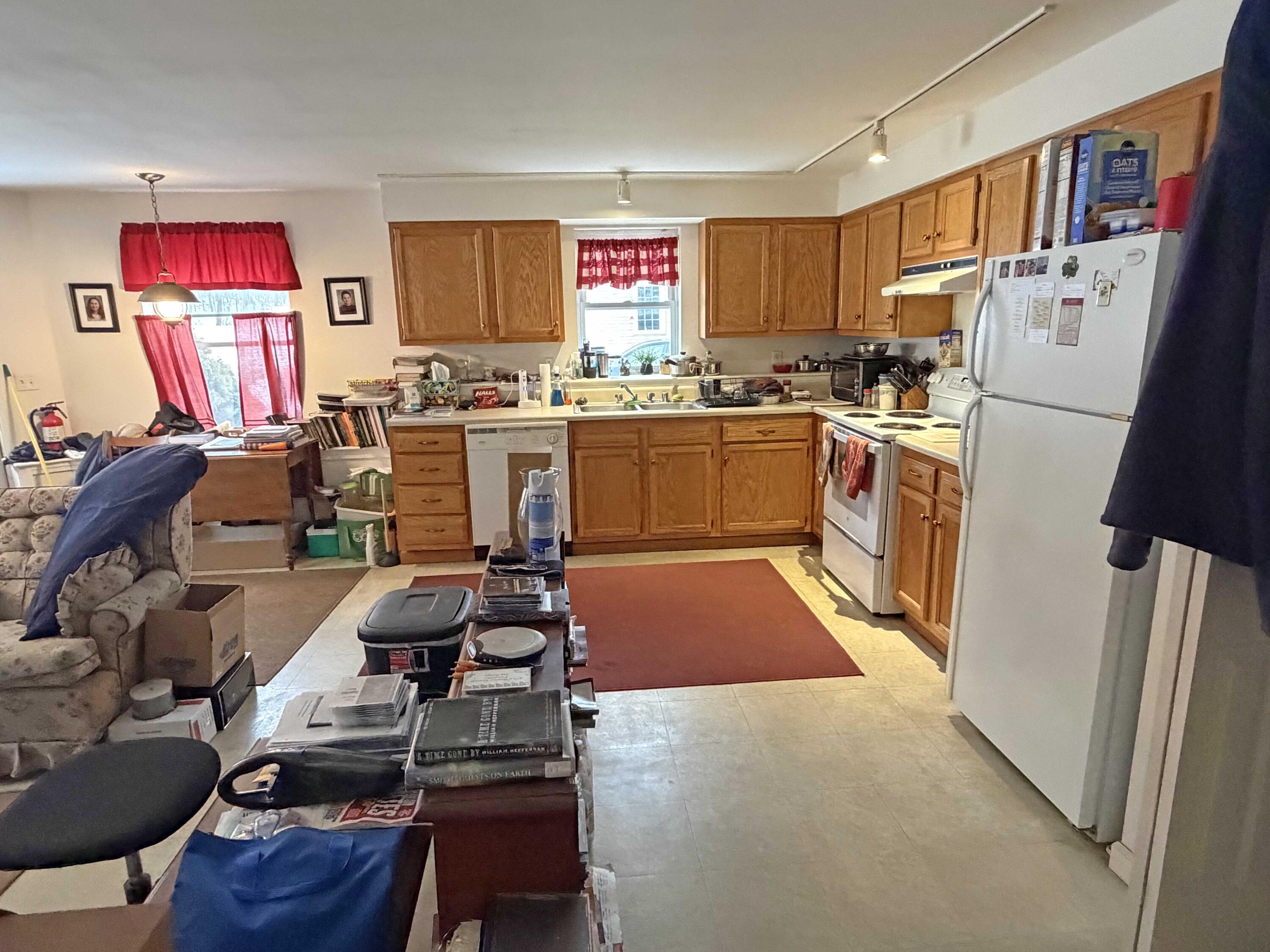 62 Spring Street Property Photo 10