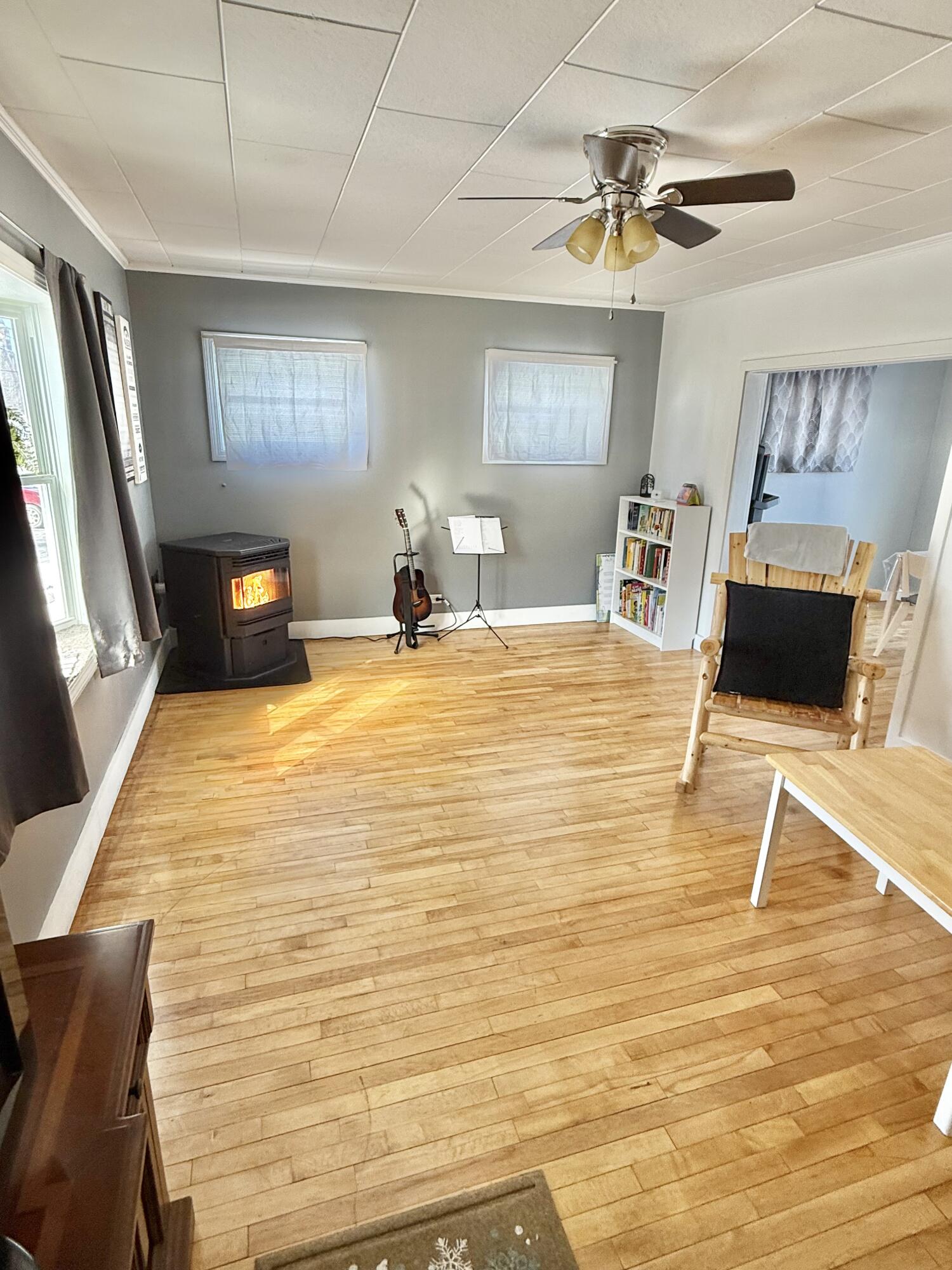 362 Saint Thomas Street Property Photo 2