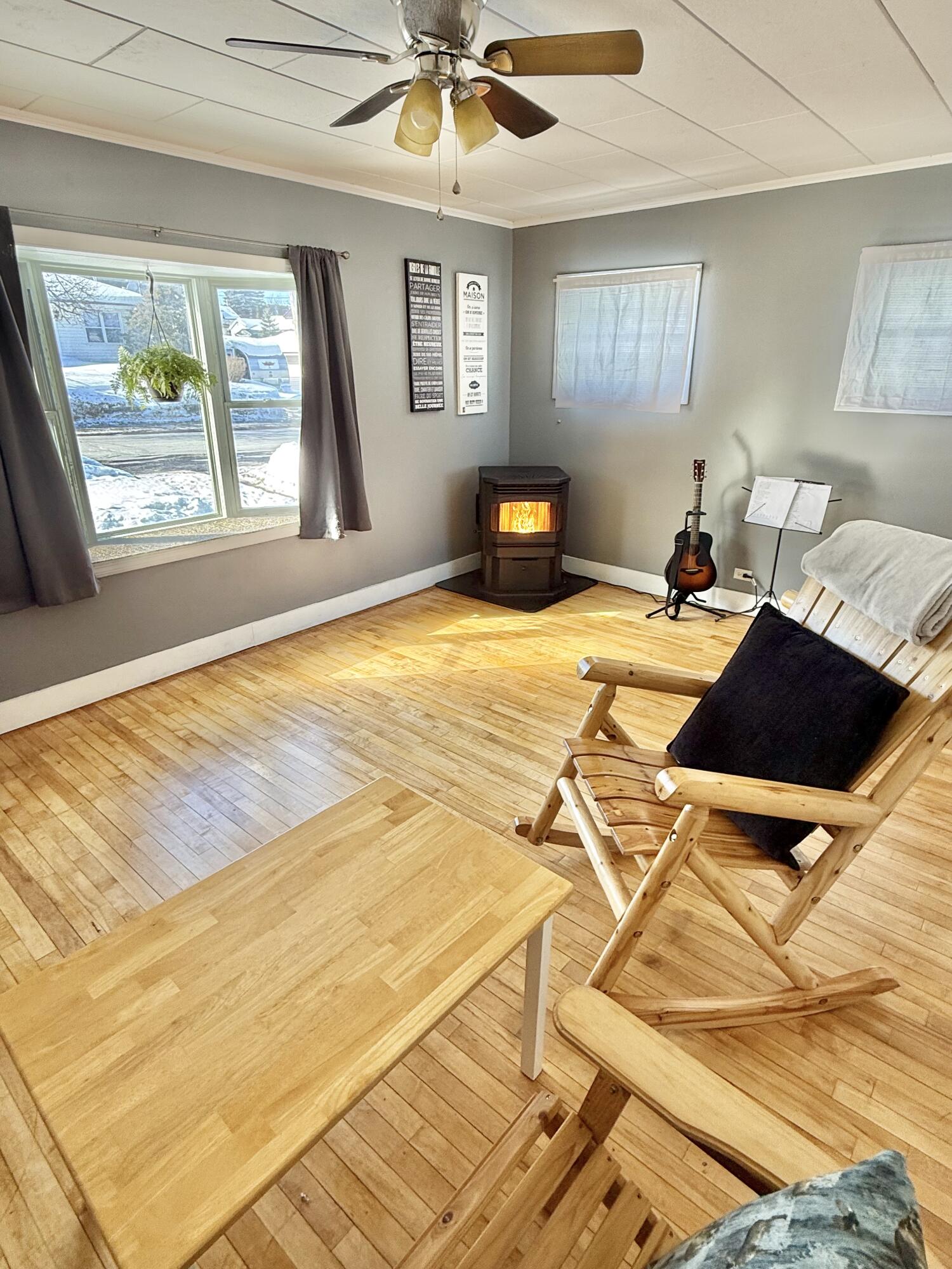 362 Saint Thomas Street Property Photo 4