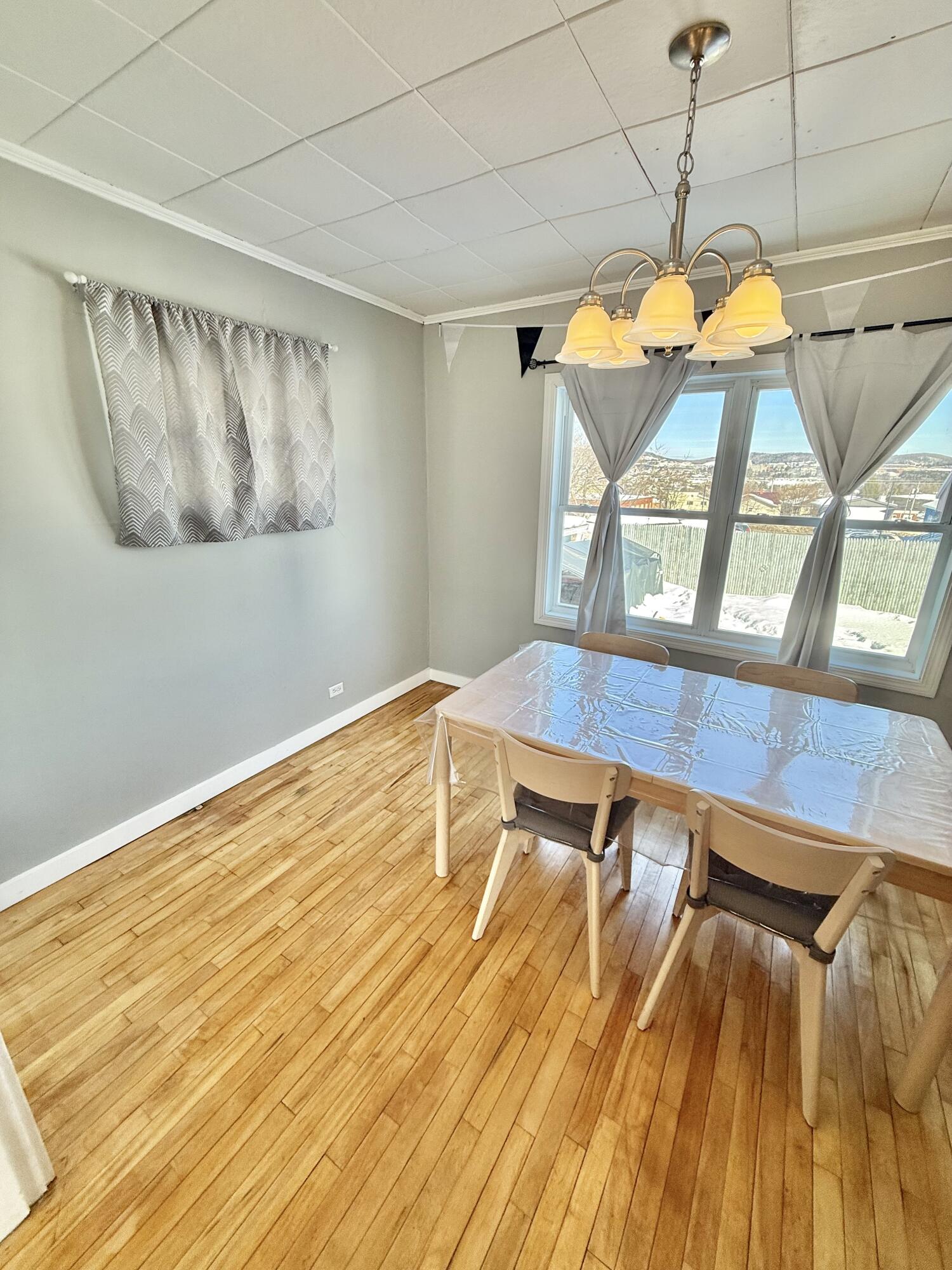362 Saint Thomas Street Property Photo 6
