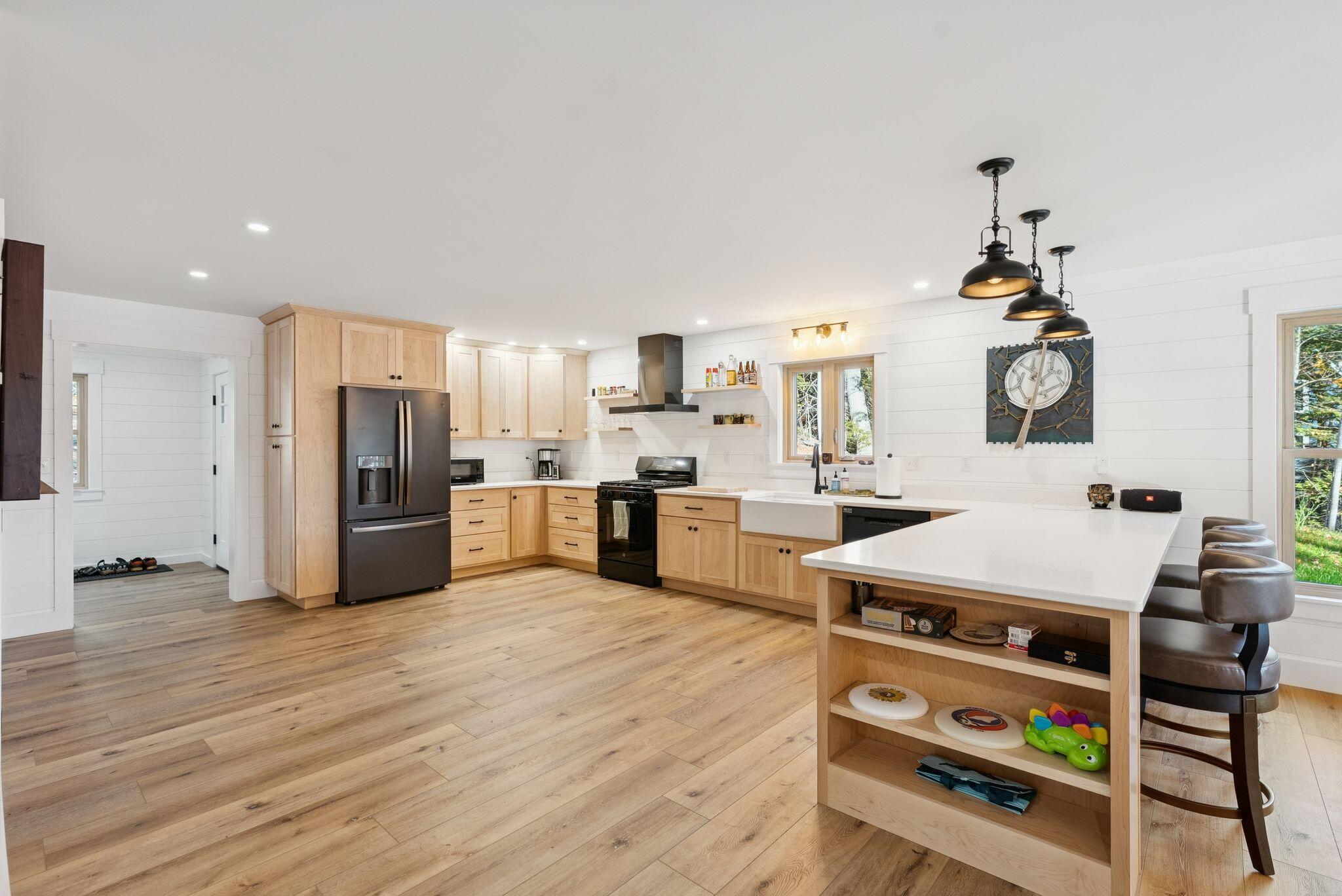90 Macomber Road Property Photo 8