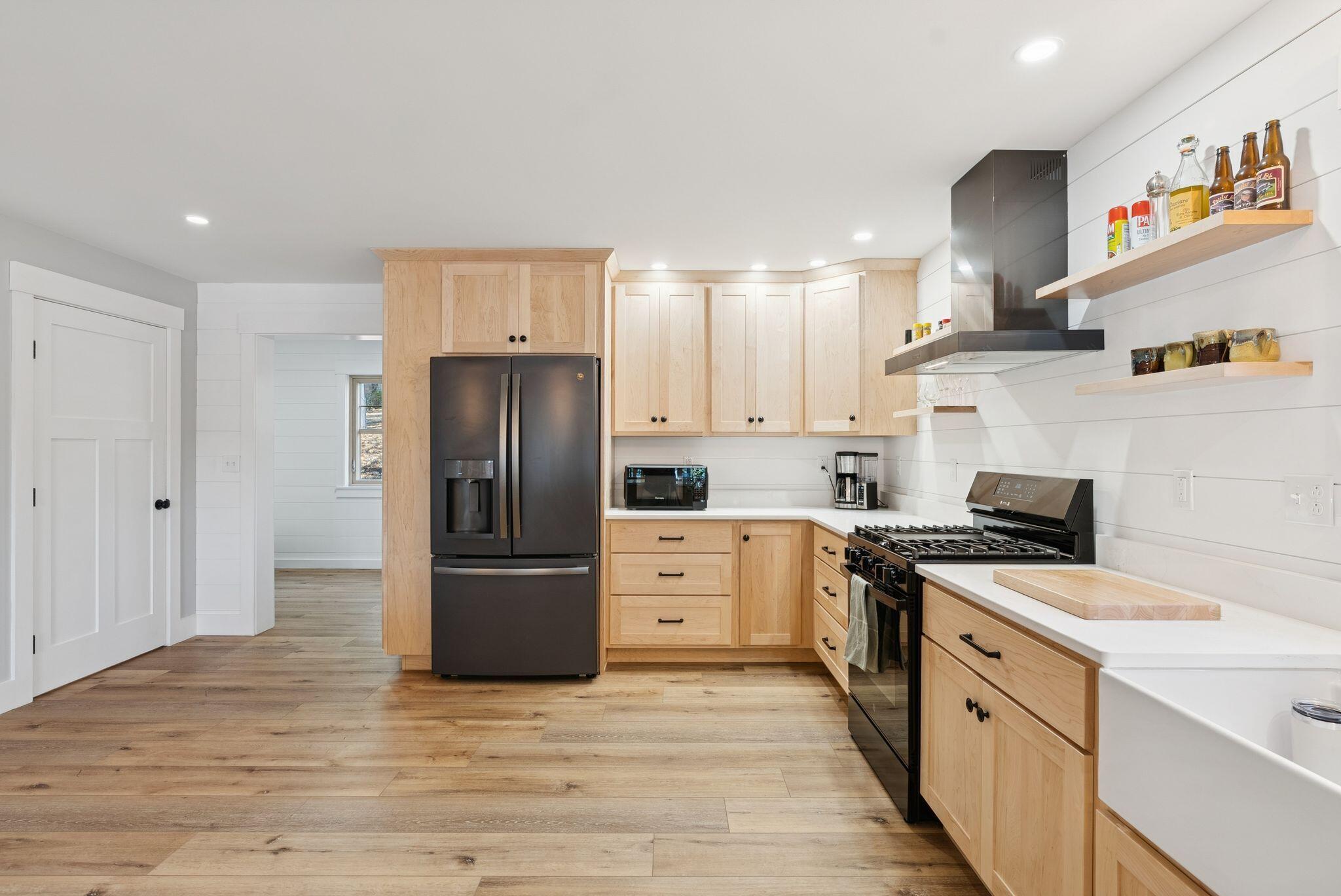 90 Macomber Road Property Photo 10