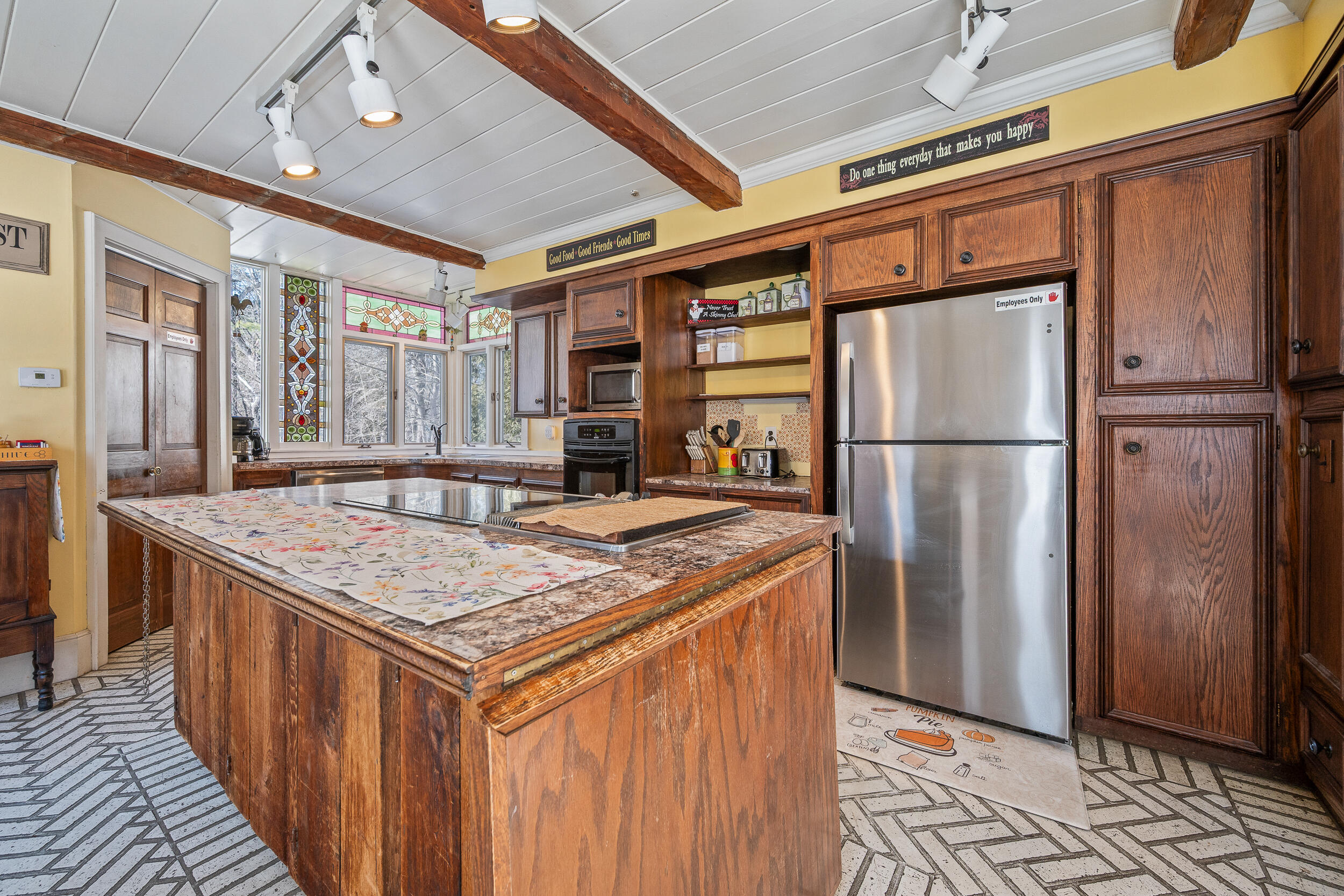 27 Elm Street Property Photo 4