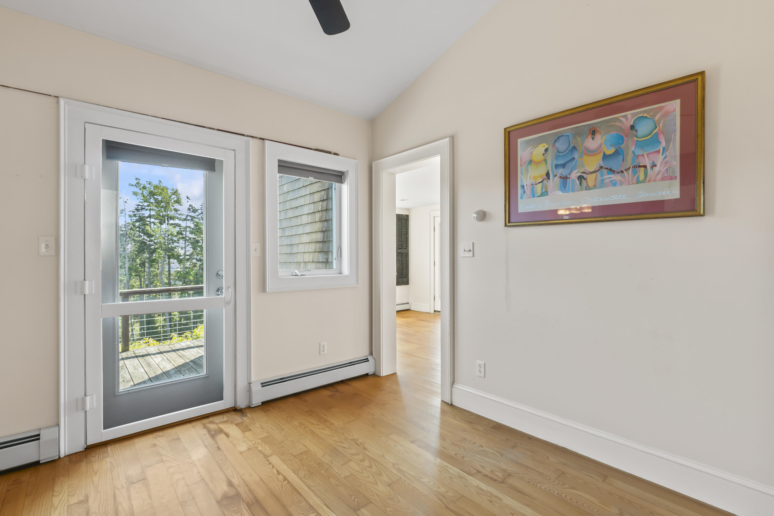 19 Hugh Av Hugh Avenue Property Photo 18