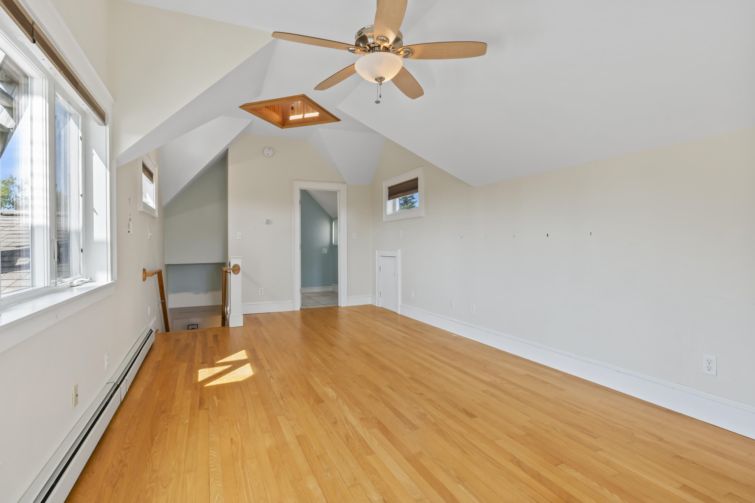 19 Hugh Av Hugh Avenue Property Photo 21