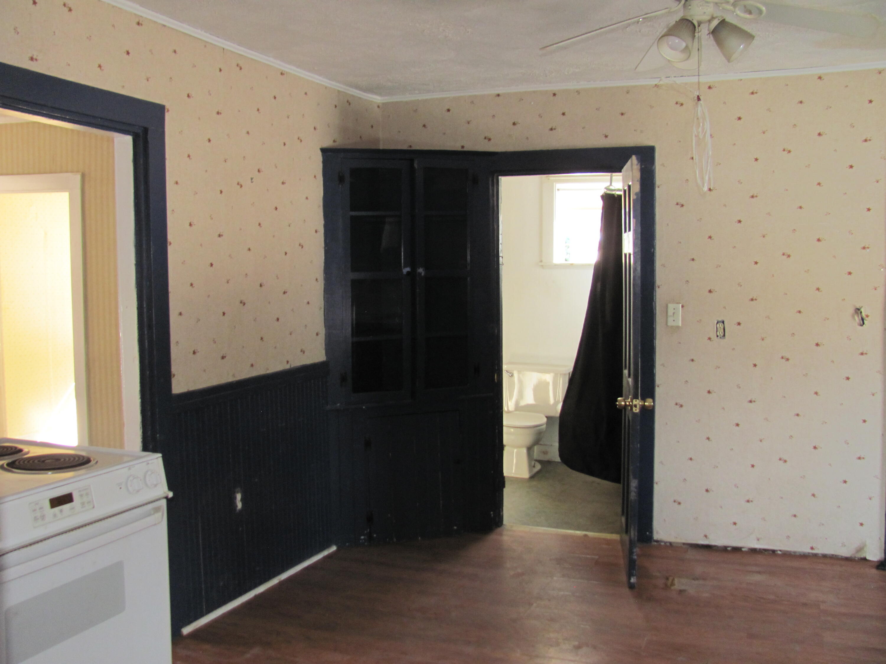 1 Hall Street Property Photo 5