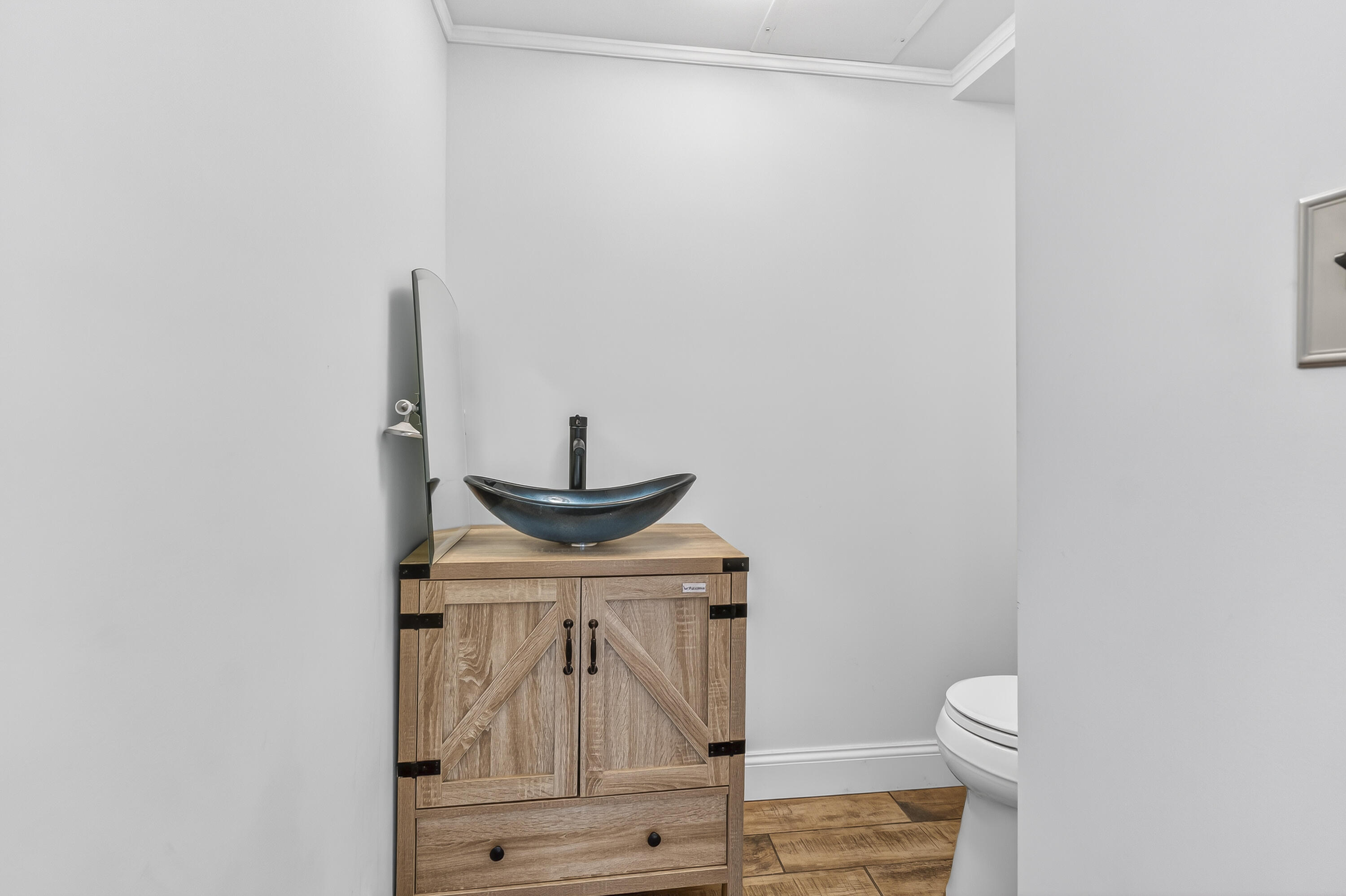 8 Prospect Street Property Photo 18