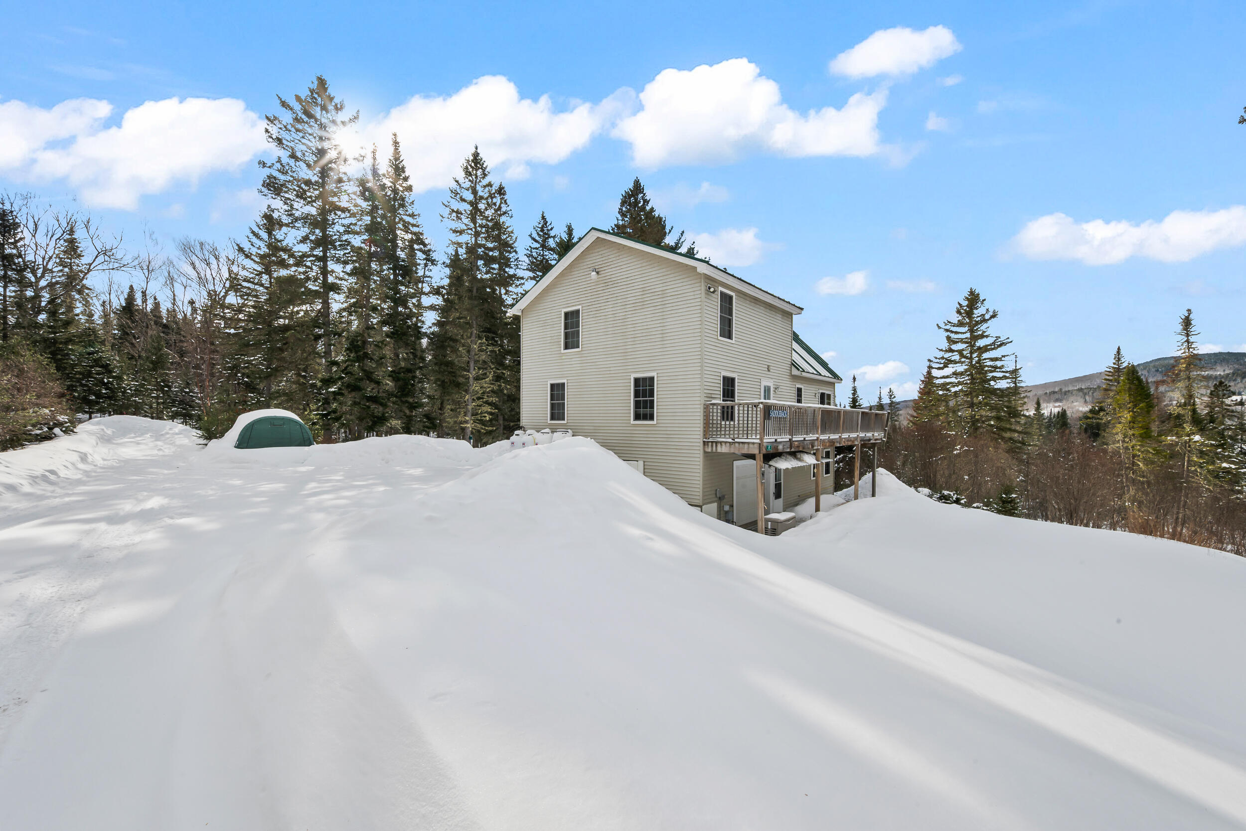 49 Field Way Property Photo 10