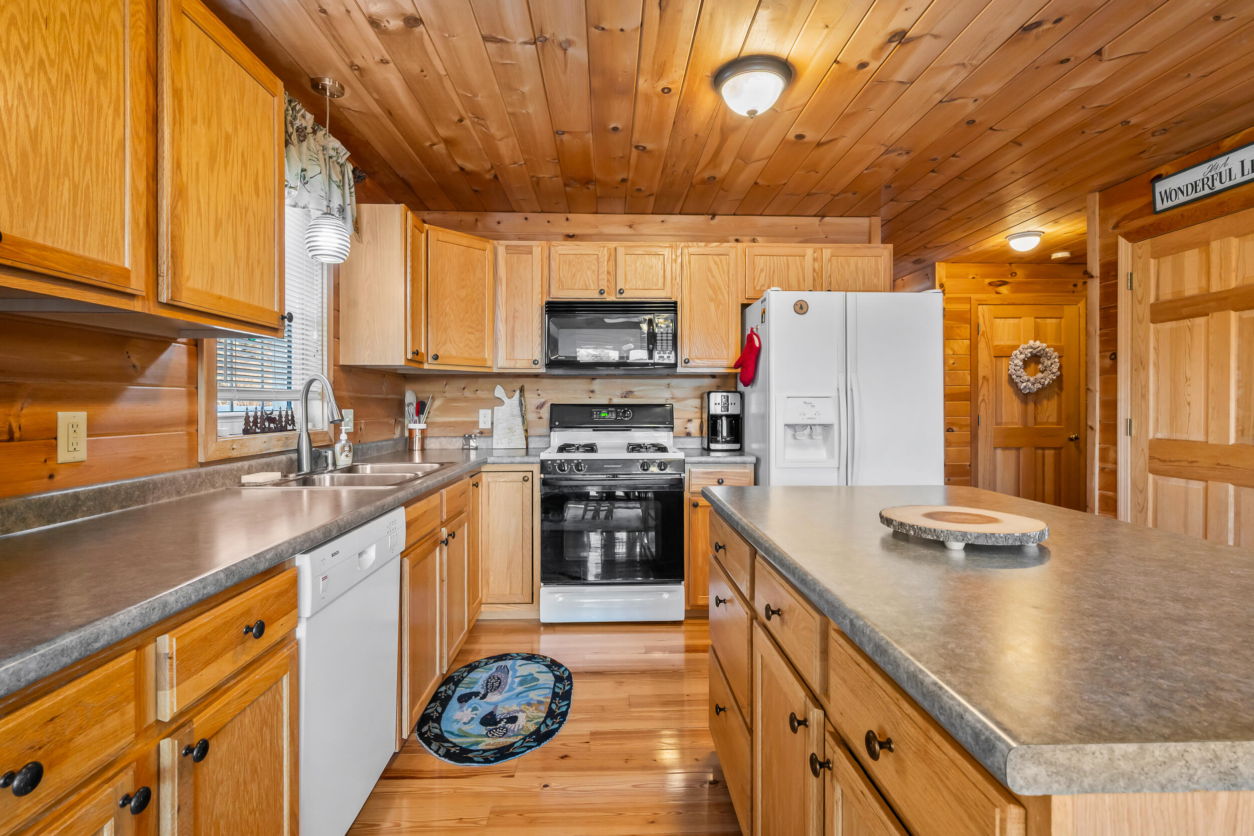49 Field Way Property Photo 15