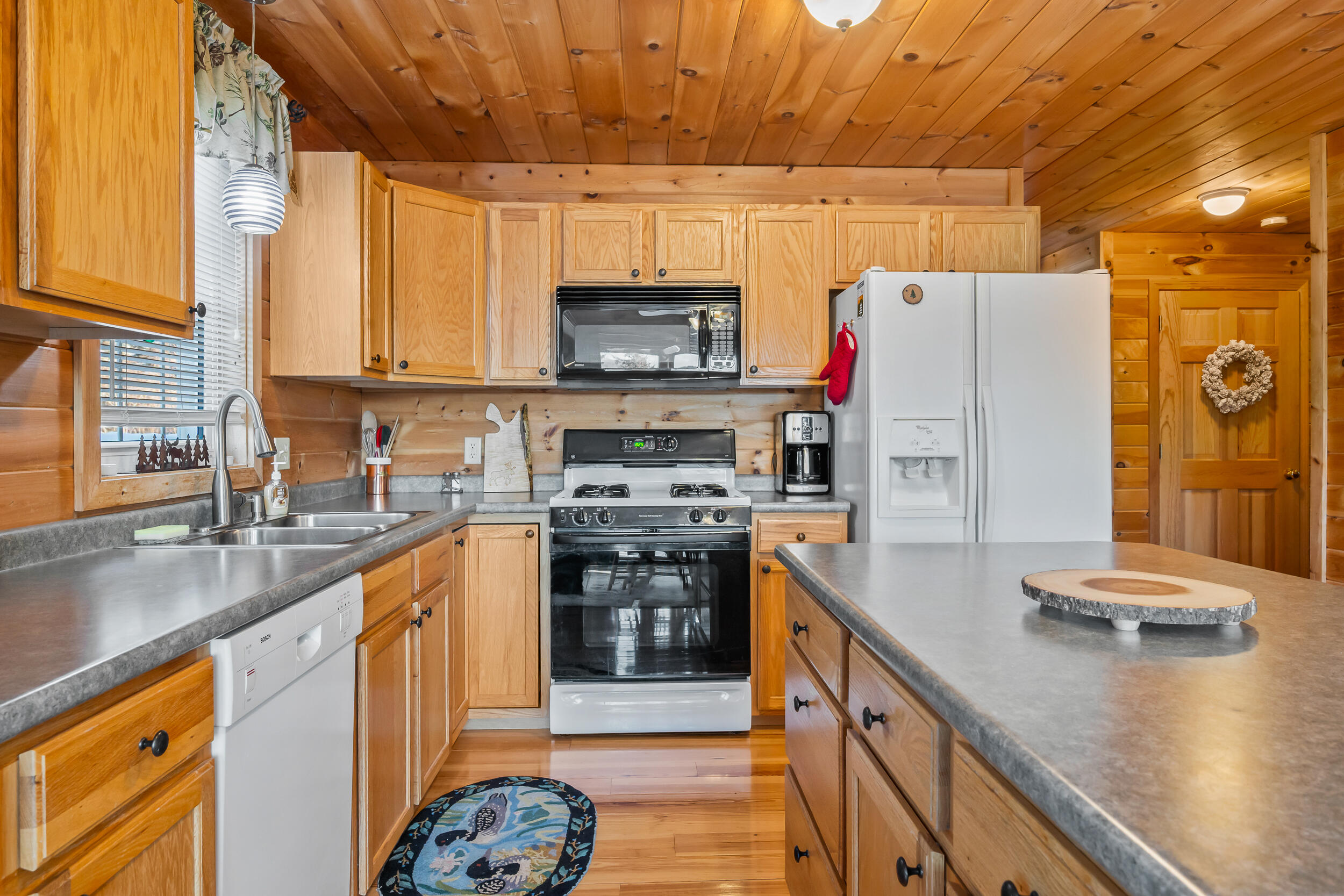 49 Field Way Property Photo 16