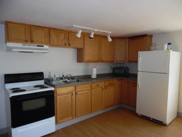 230 Searsport Avenue Property Photo 42
