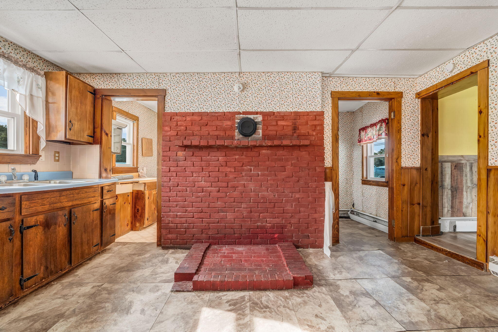 139 Gould Road Property Photo 8