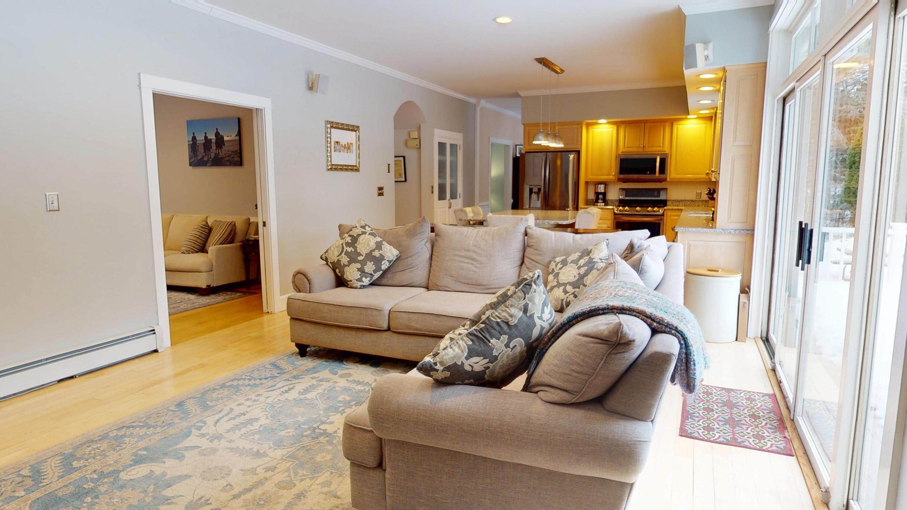 25 Deer Hill Lane Property Photo 12