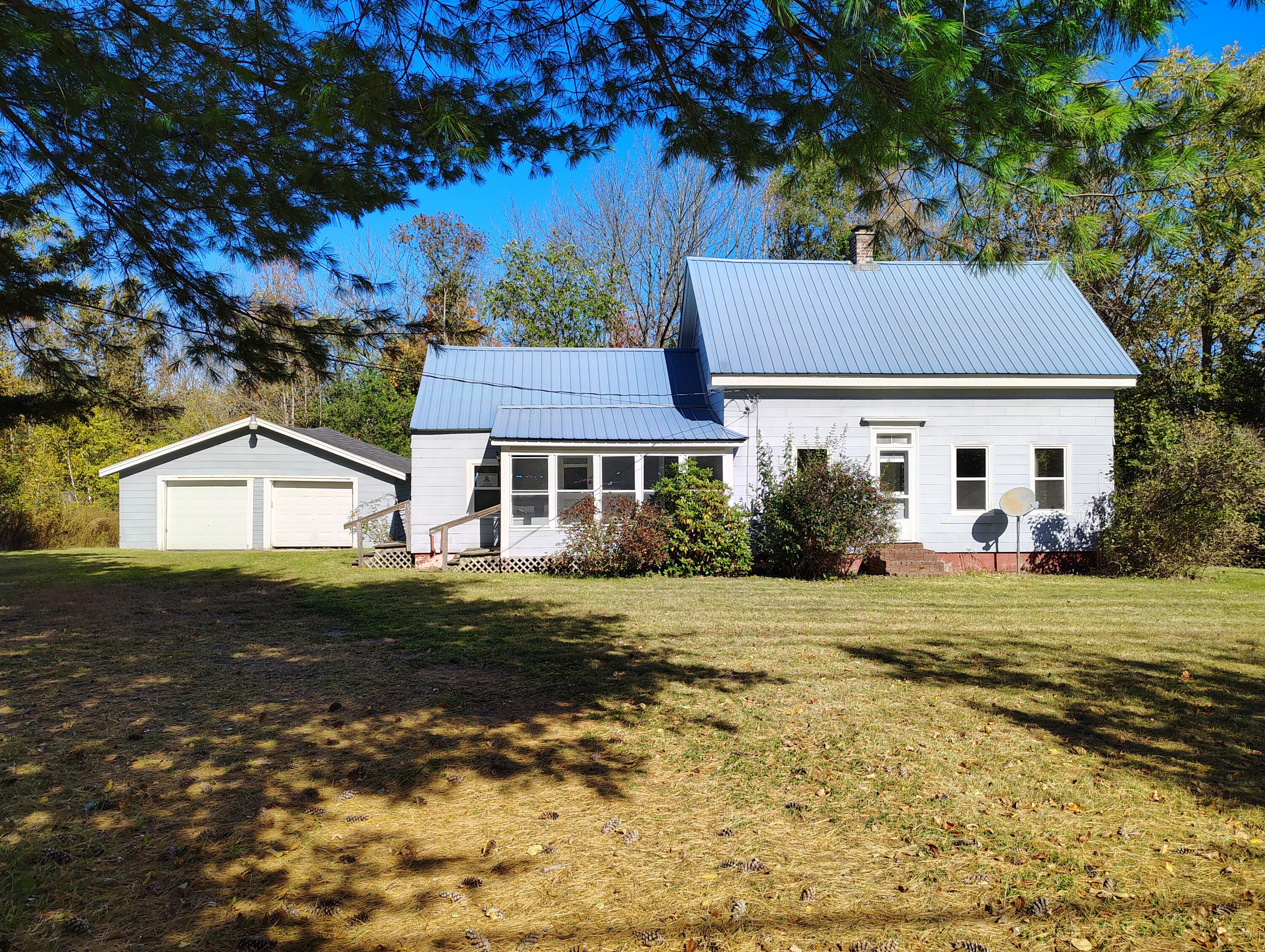 1555 Union Street Property Photo 1