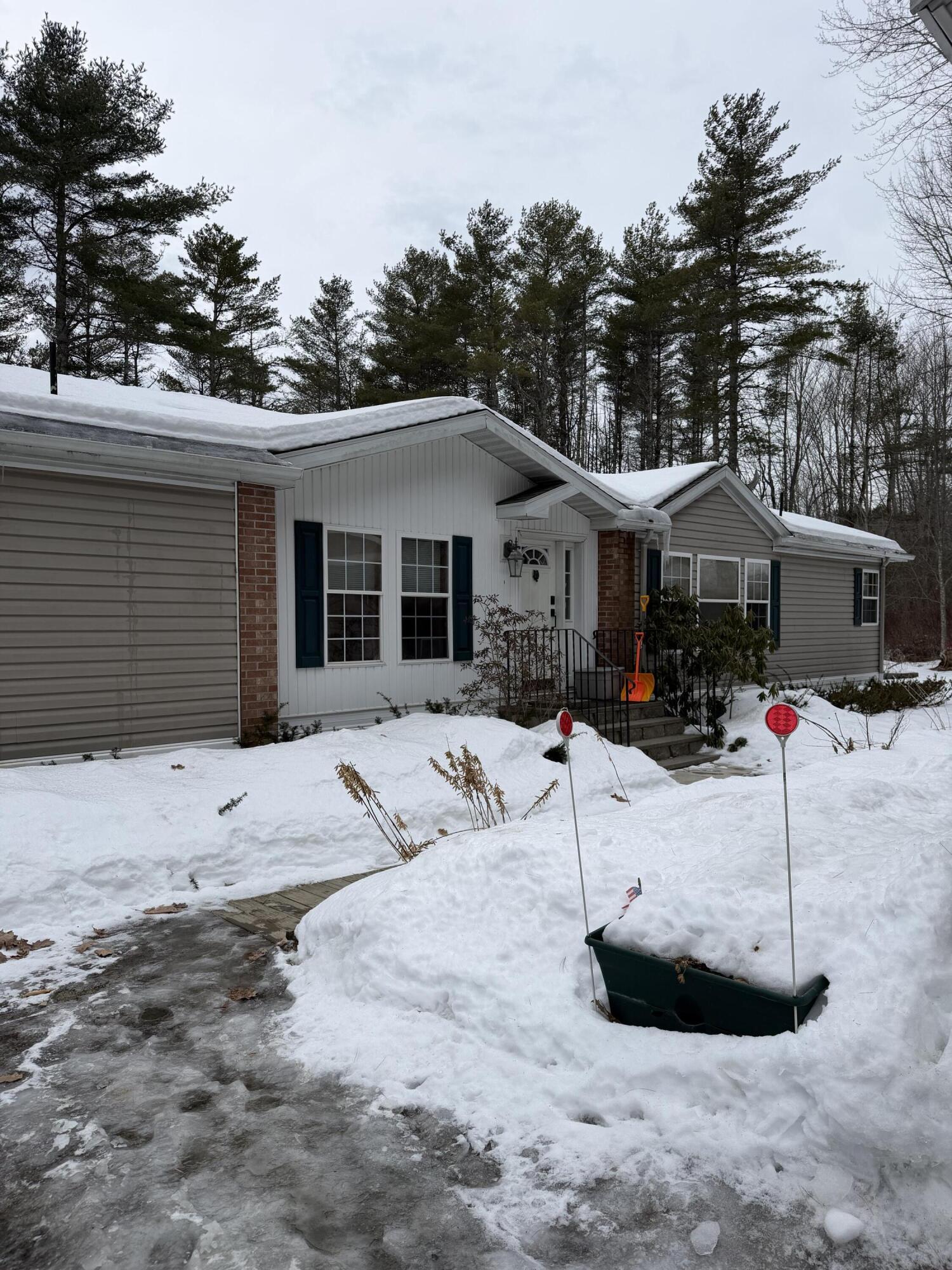 32 Pound Hill Road Property Photo 1