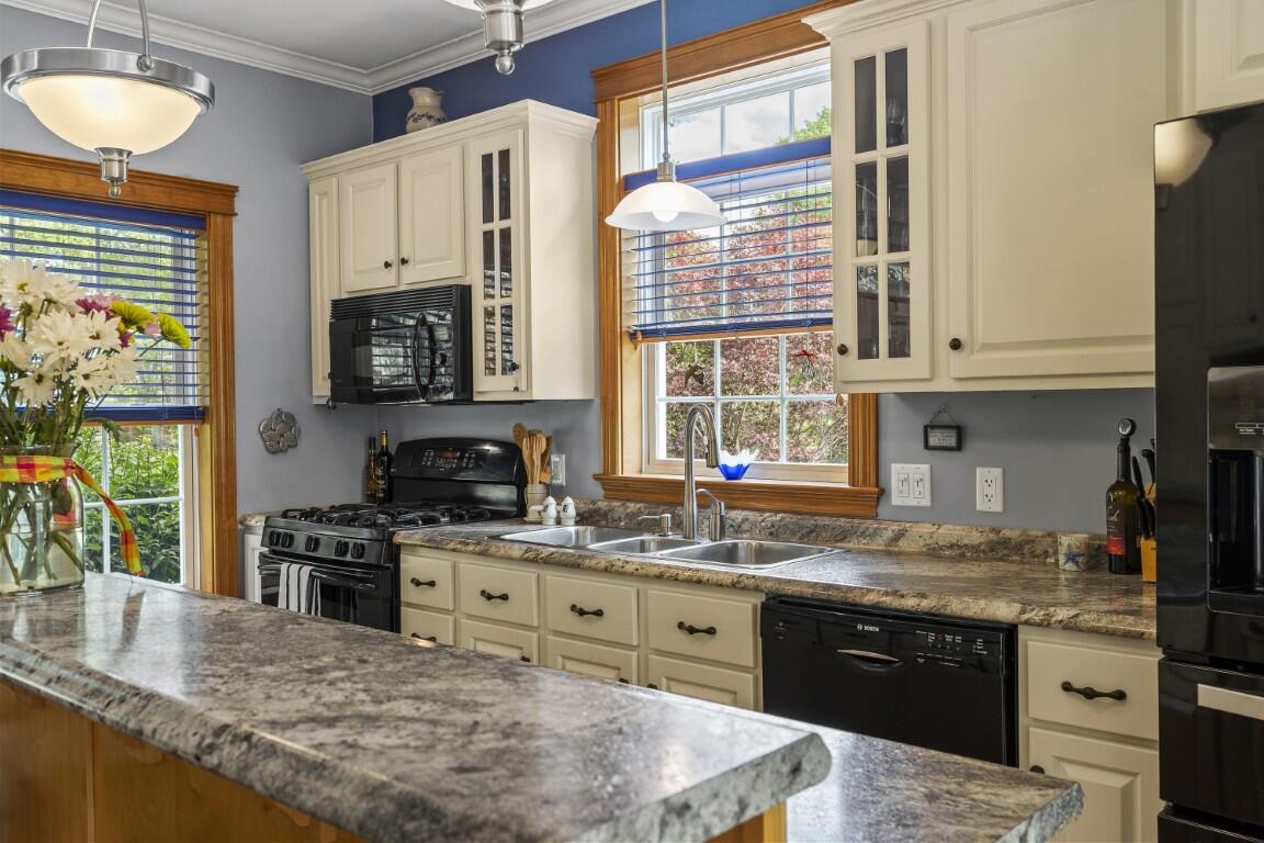 29 Wiscasset Road Property Photo 13