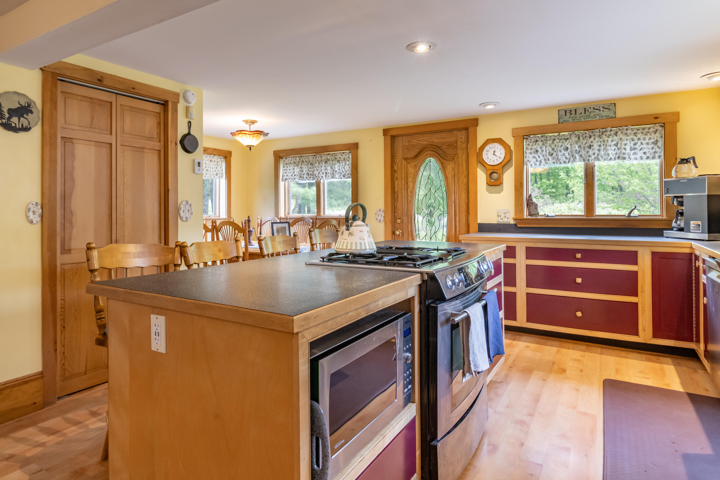 303 Williams Road Property Photo 9
