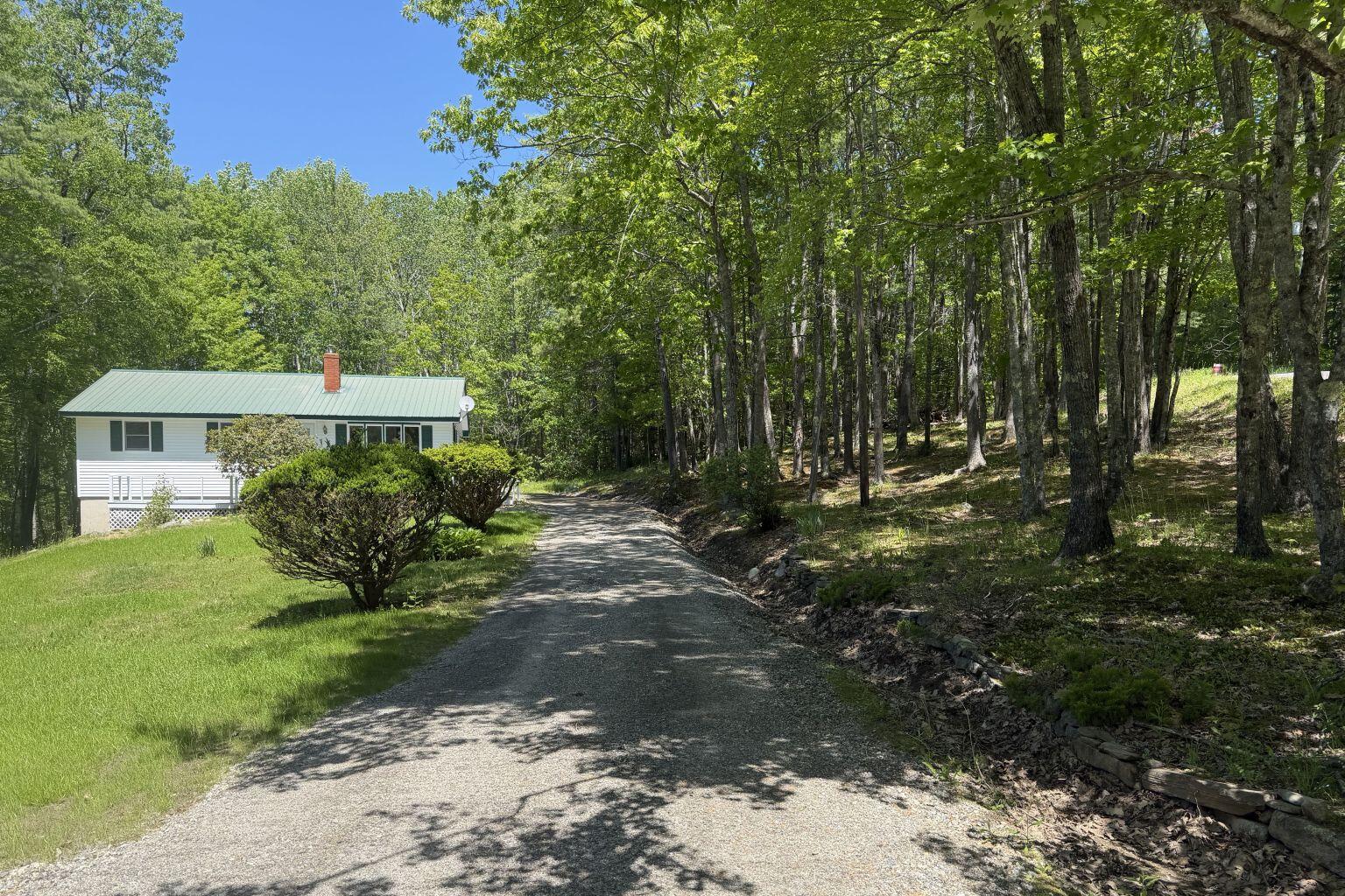16 Evergreen Estates Road Property Photo 2