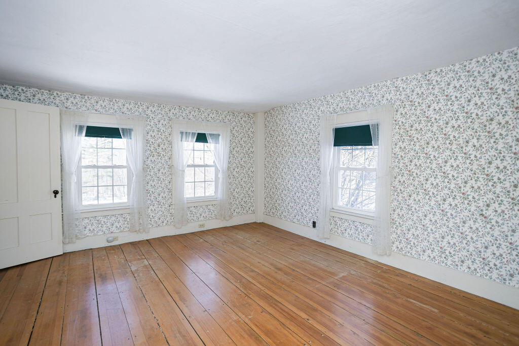 449 Holley Road Property Photo 32