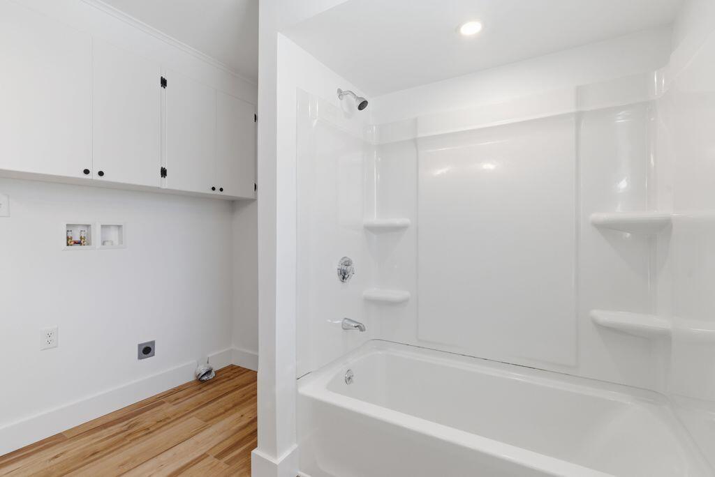 675 Sabattus Street Property Photo 14