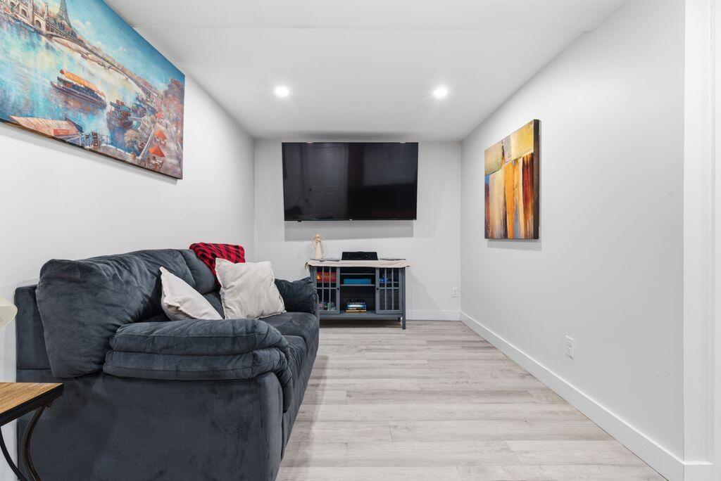 675 Sabattus Street Property Photo 33