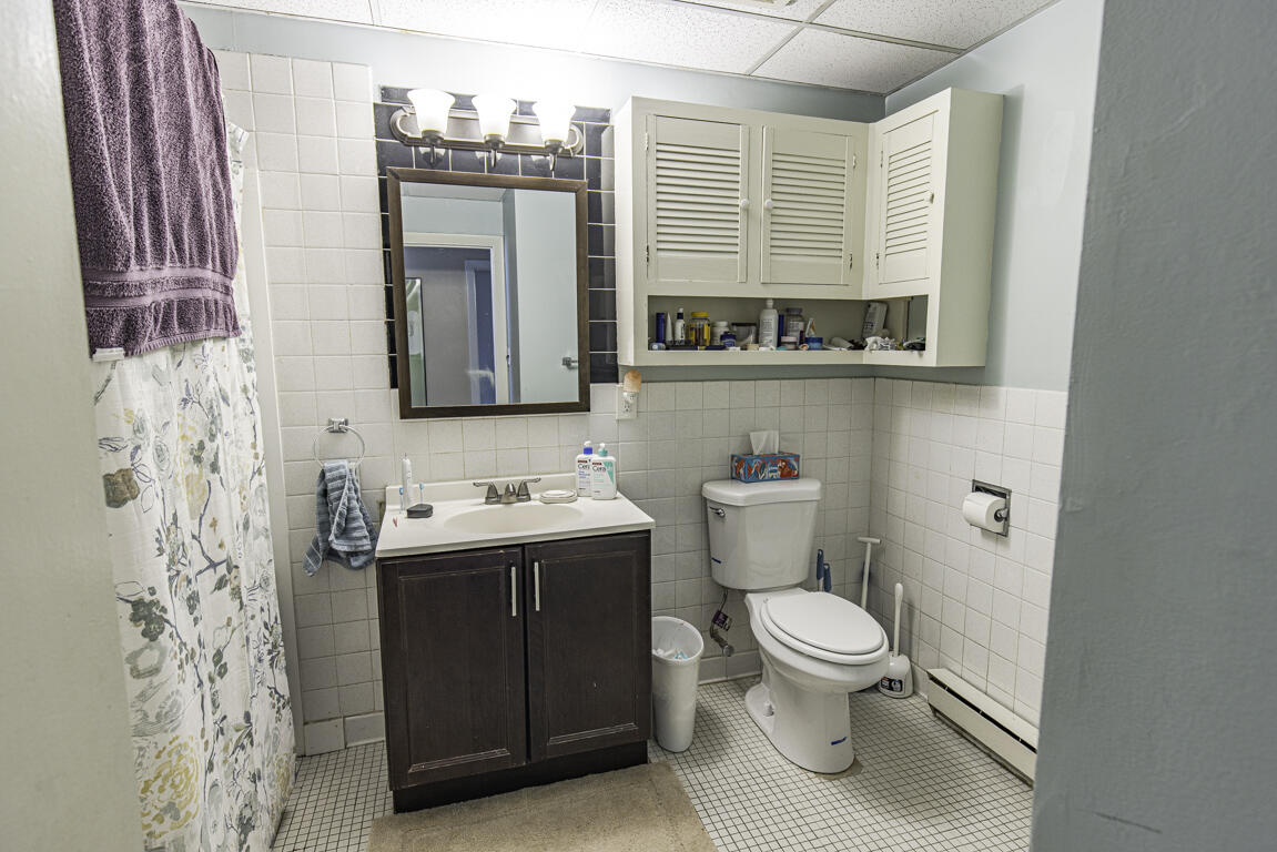 123-127 Franklin Street Property Photo 10