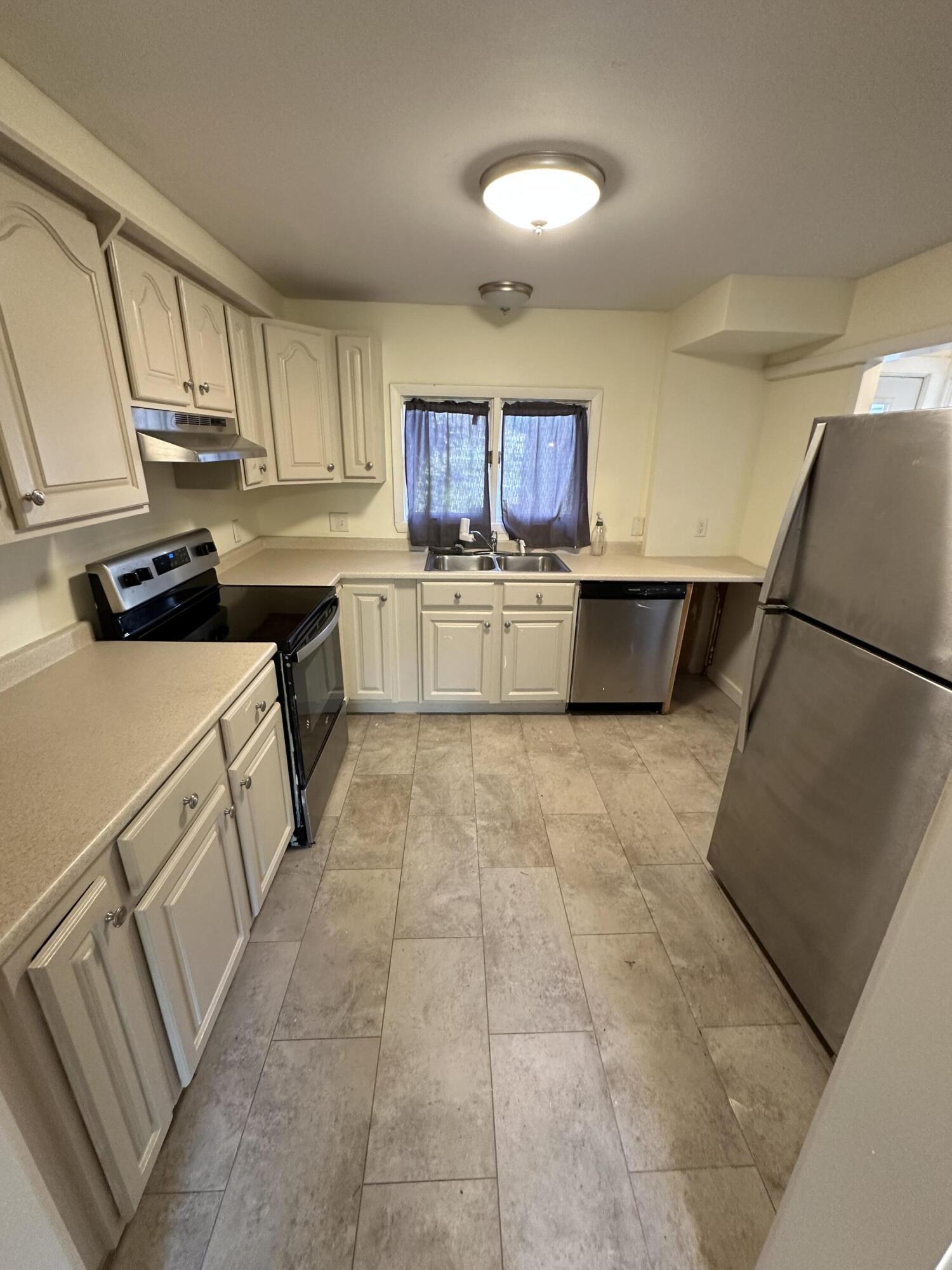 69 Dirigo Drive Property Photo 7