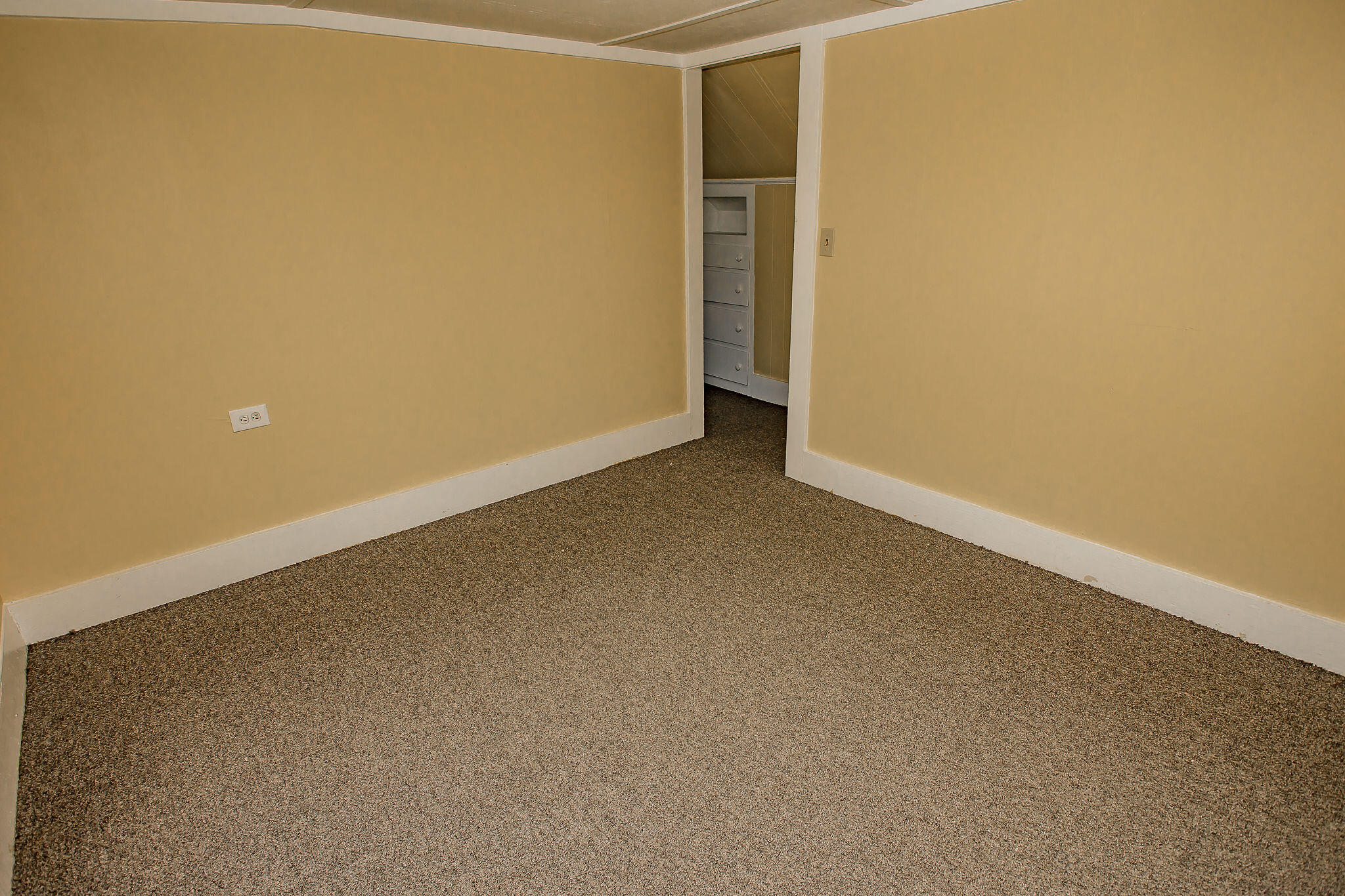 260 Weld Street Property Photo 3