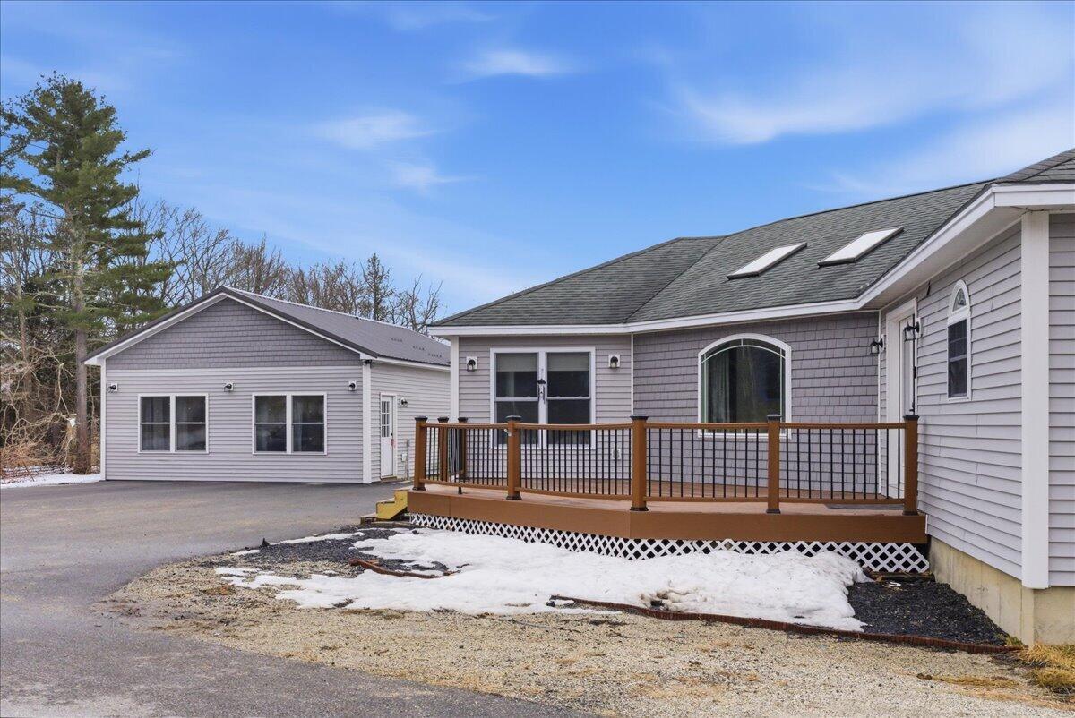 562 Lower Street Property Photo 4