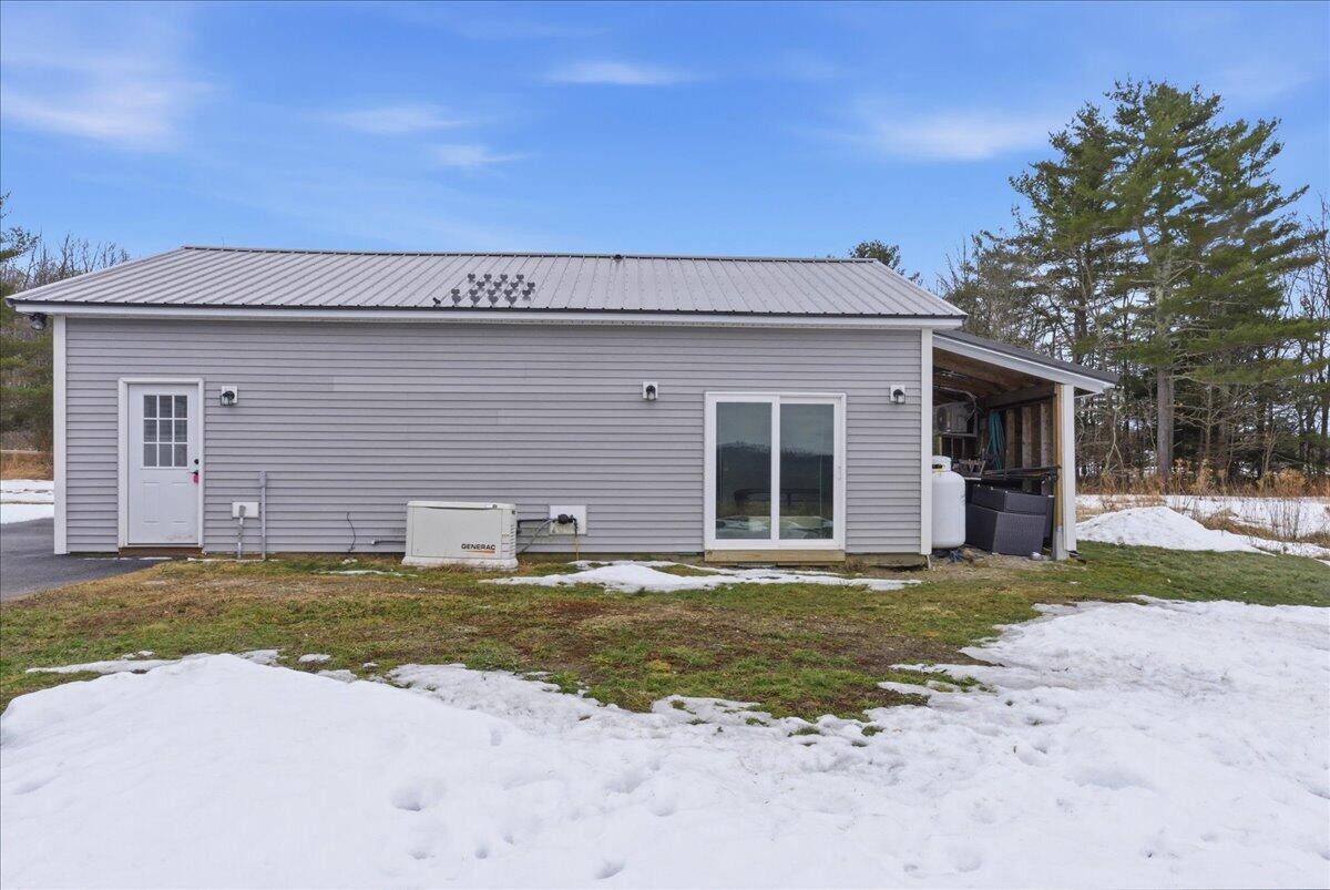 562 Lower Street Property Photo 9