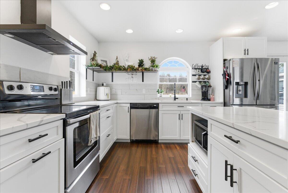 562 Lower Street Property Photo 13