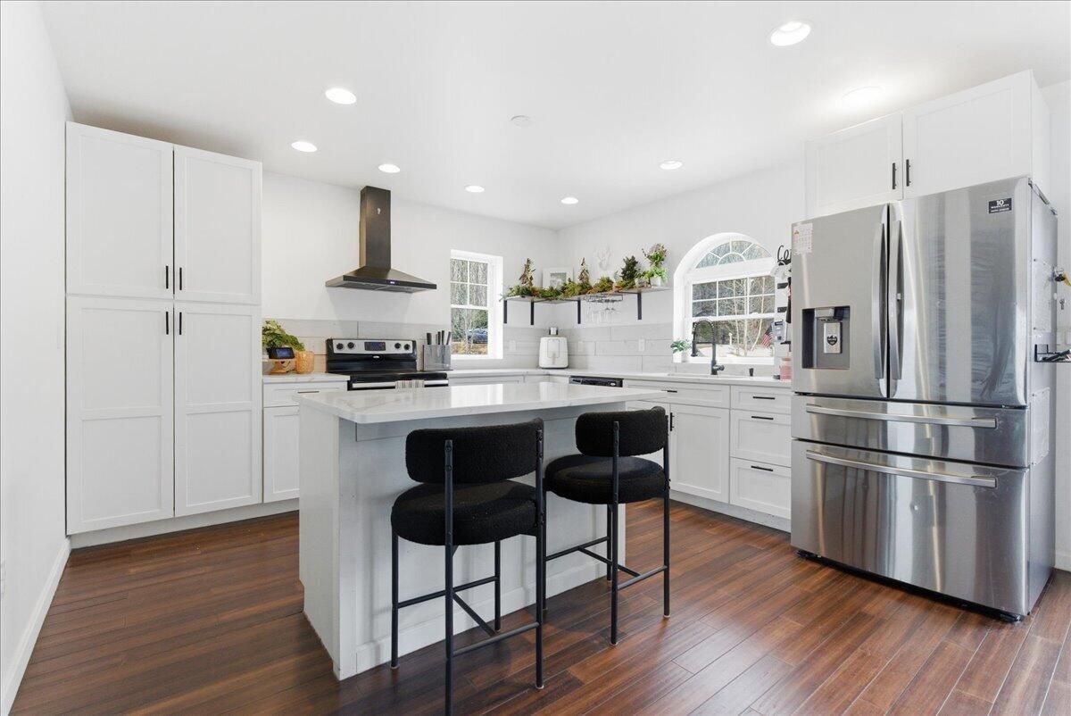 562 Lower Street Property Photo 17