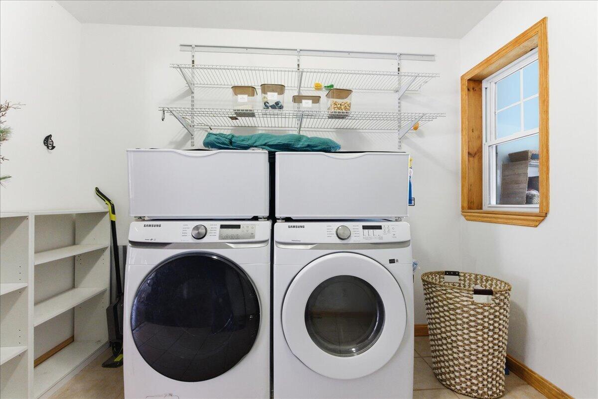 562 Lower Street Property Photo 36