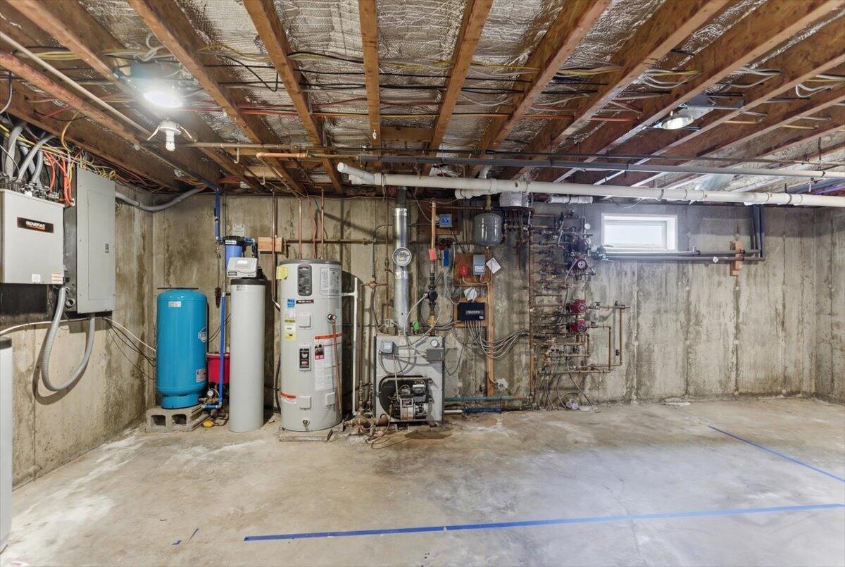 562 Lower Street Property Photo 38