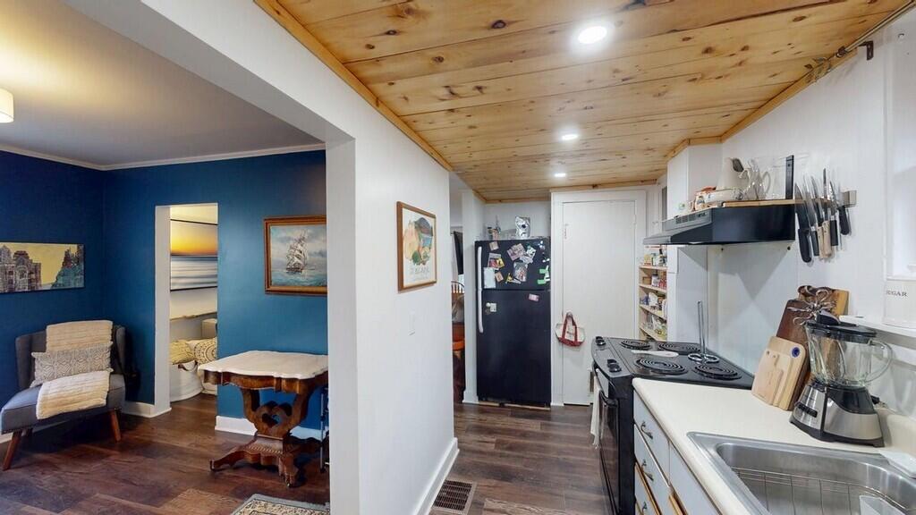 3 Steamboat Wharf Lane Property Photo 10