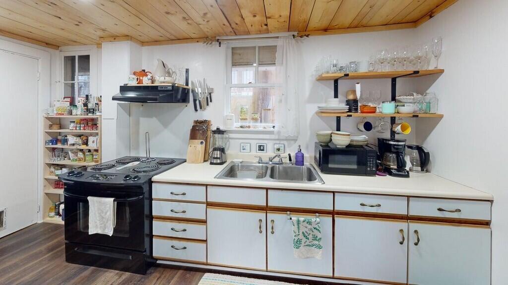 3 Steamboat Wharf Lane Property Photo 11