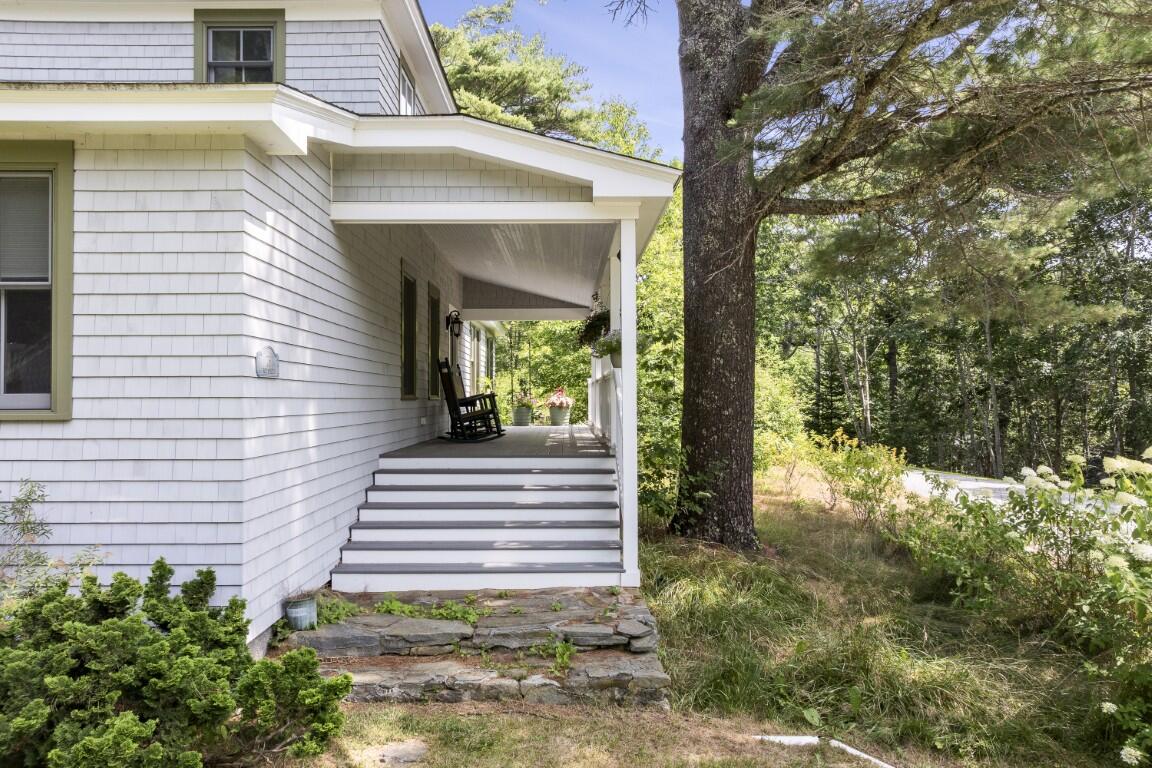 74 & 76 Bay Street Property Photo 8