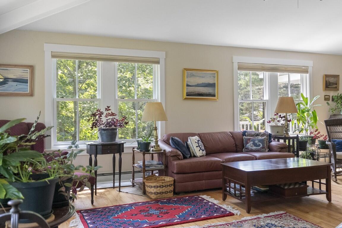 74 & 76 Bay Street Property Photo 16