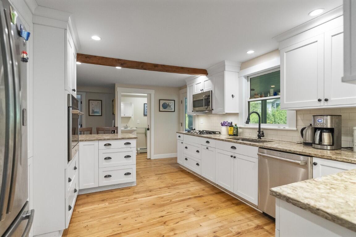 74 & 76 Bay Street Property Photo 18