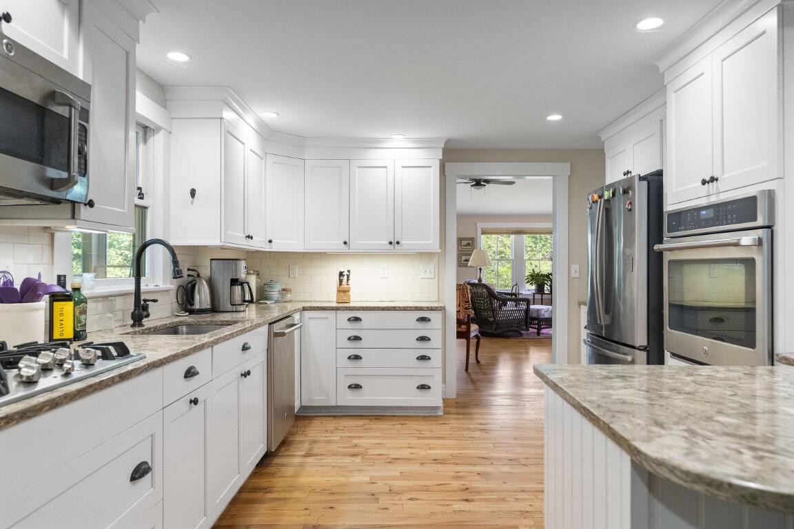 74 & 76 Bay Street Property Photo 20