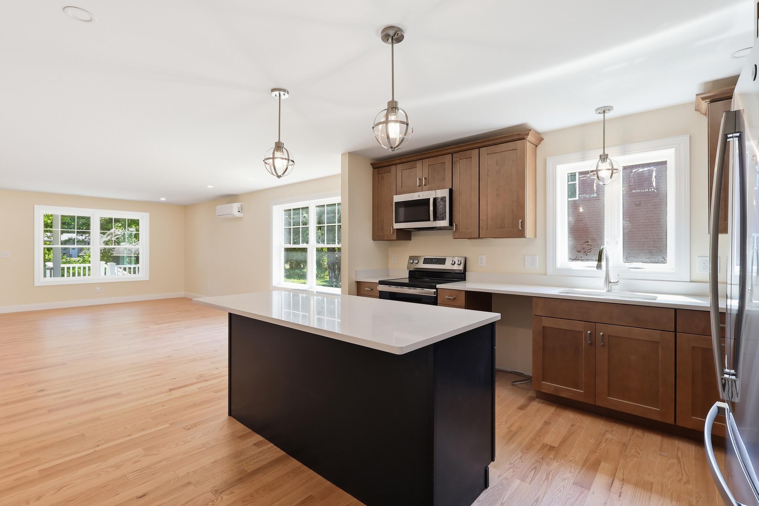 3 Hardwood Lane Property Photo 4