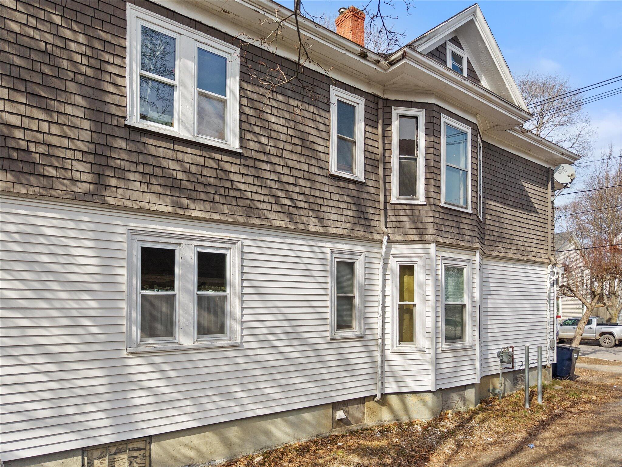 284 French Street Property Photo 3