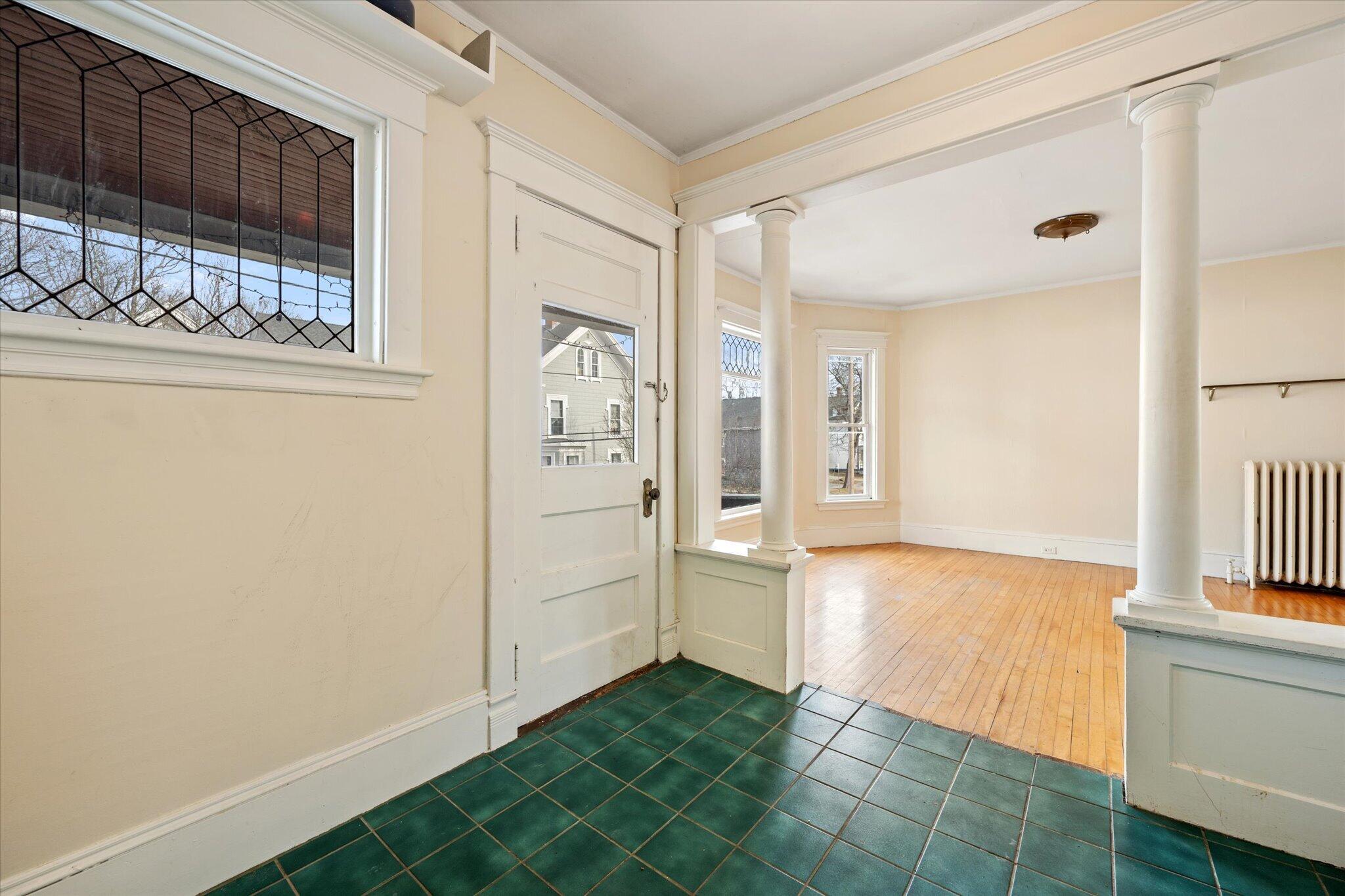 284 French Street Property Photo 5